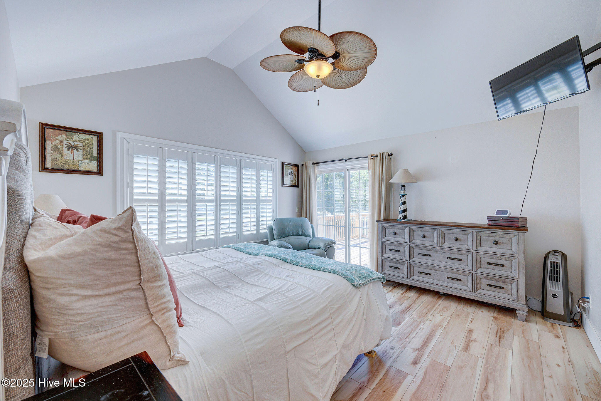 218 Rouen Court