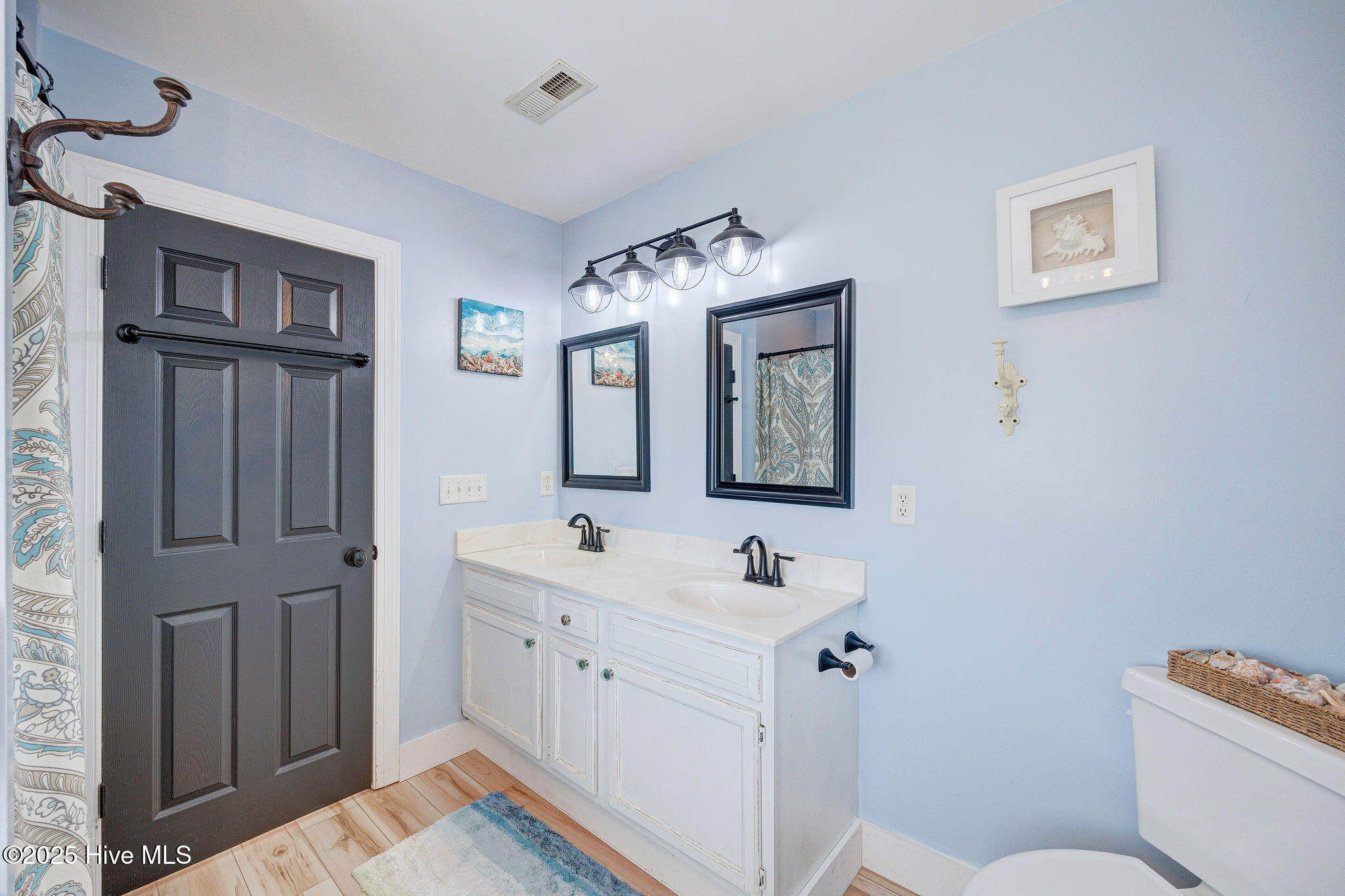 218 Rouen Court