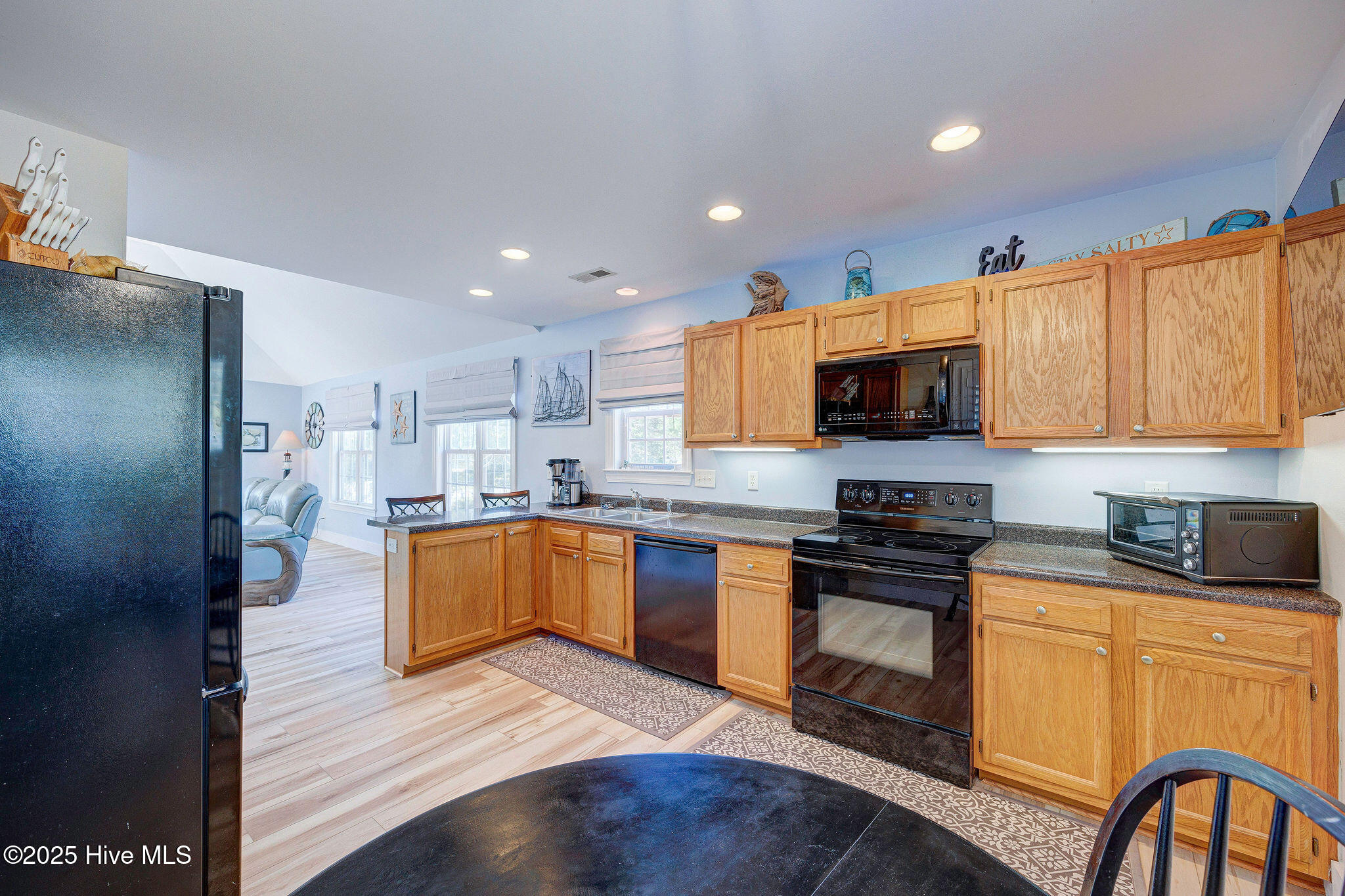218 Rouen Court