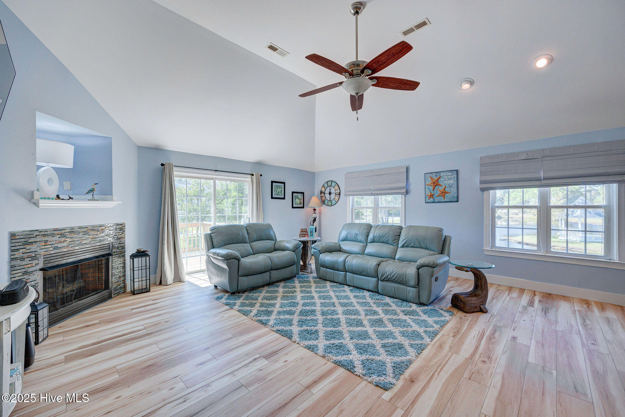 218 Rouen Court