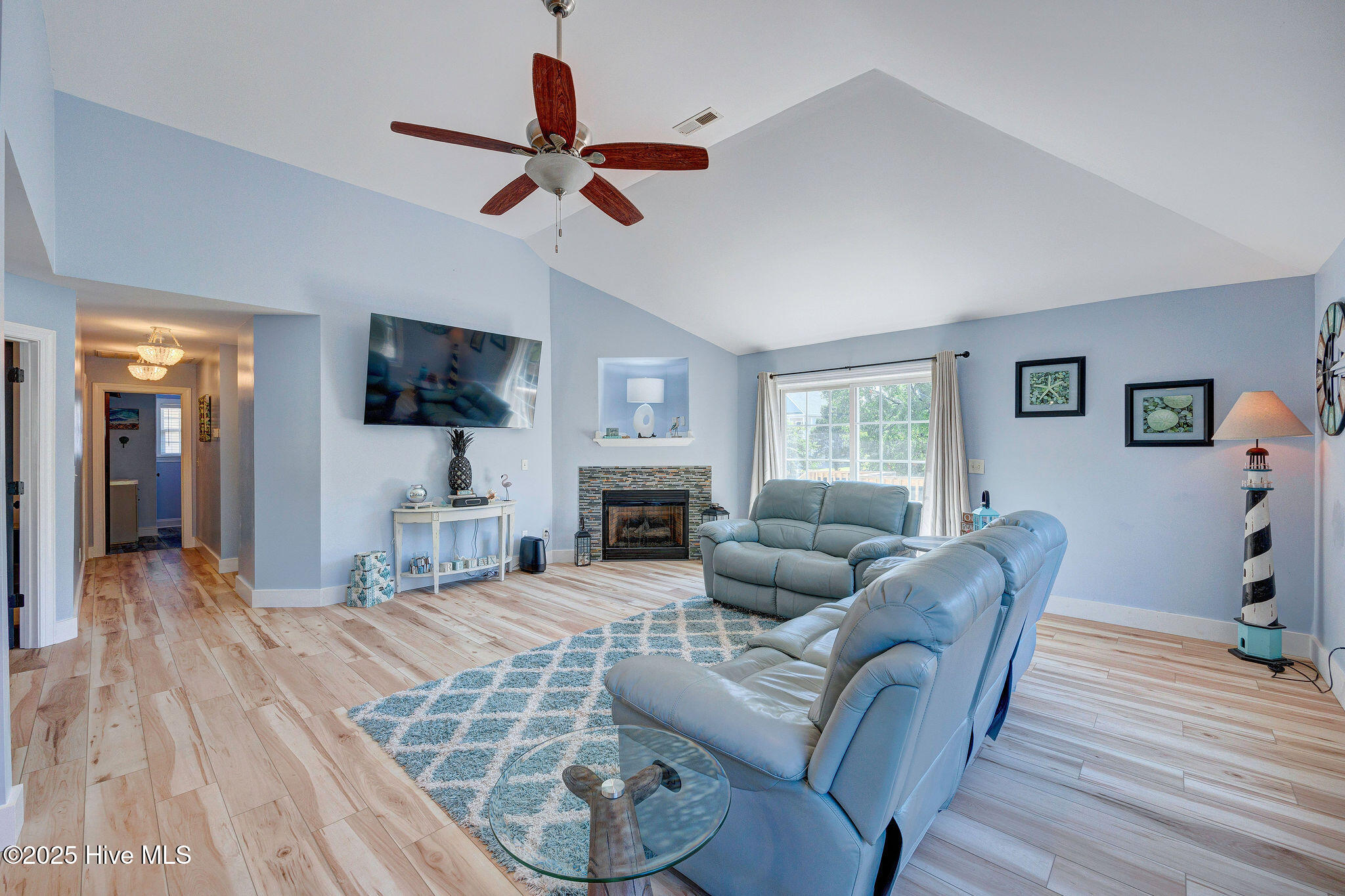 218 Rouen Court