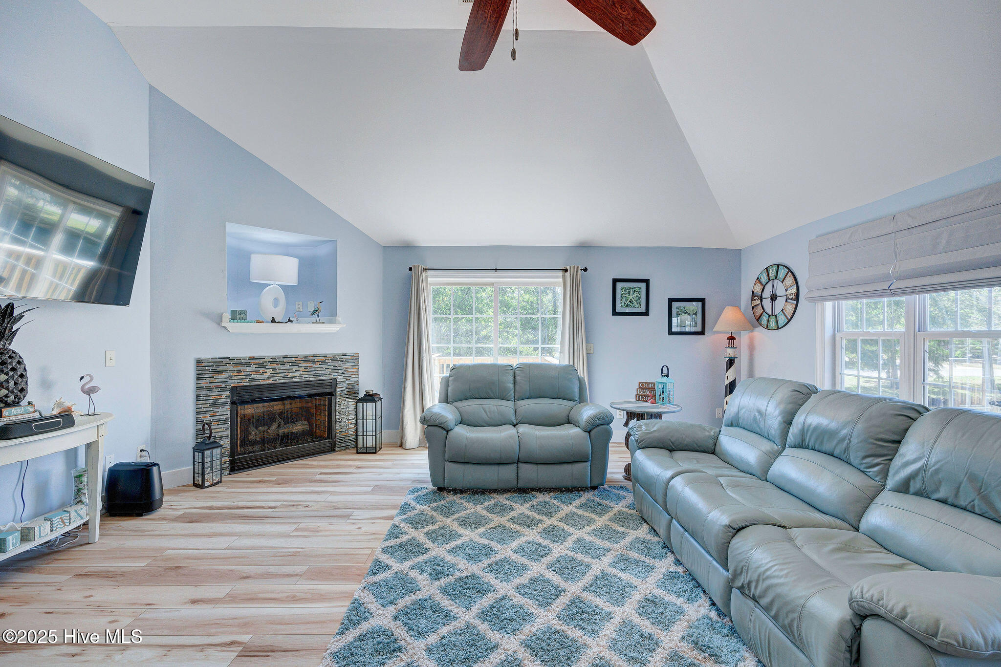 218 Rouen Court