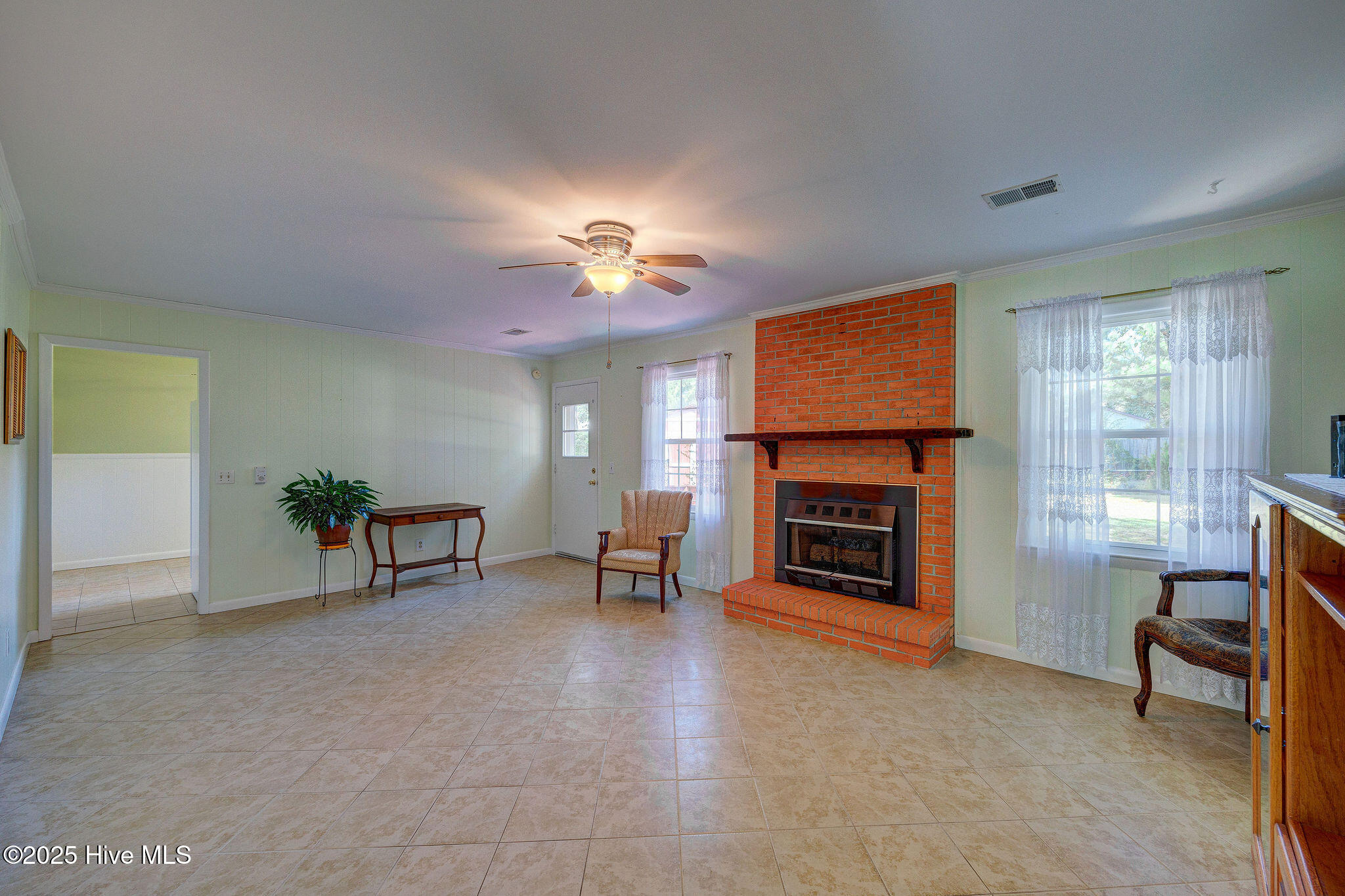 736 Kelly Road