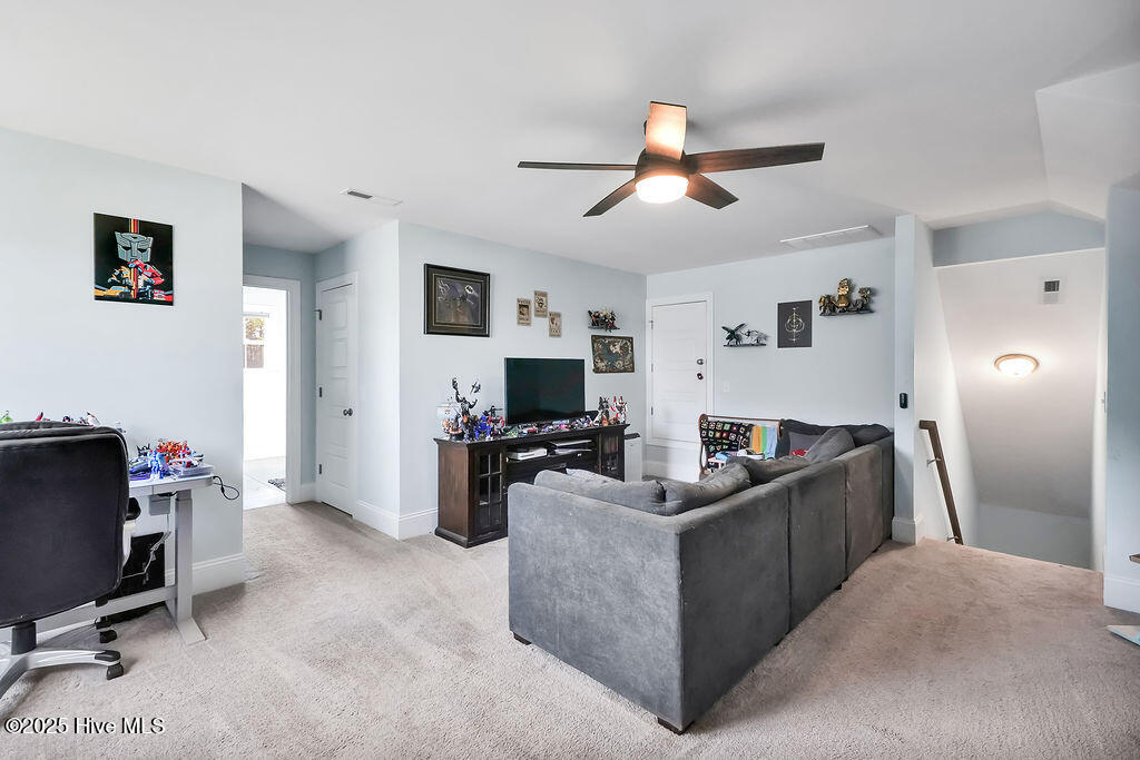 6856 Campbells Ridge Drive SE