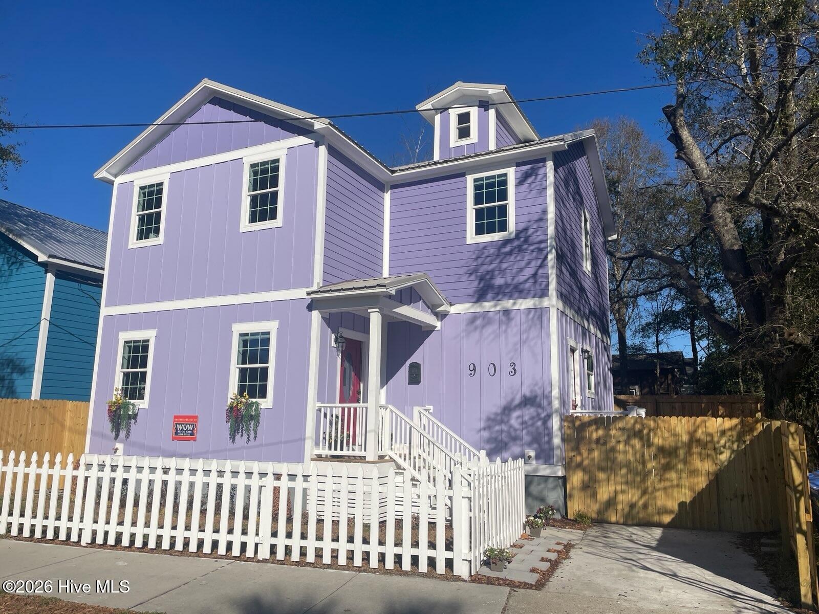 903 Grace Street
