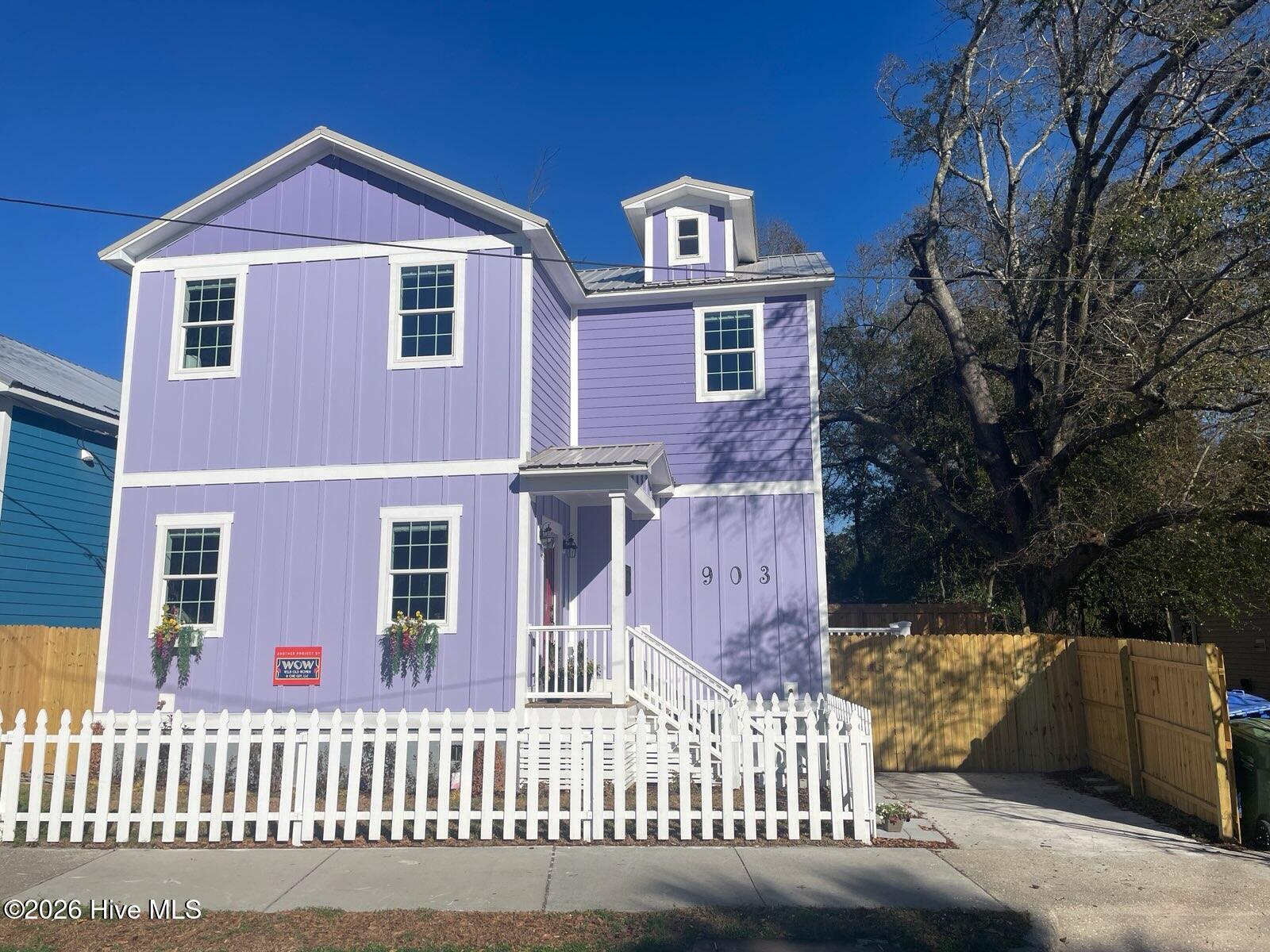 903 Grace Street