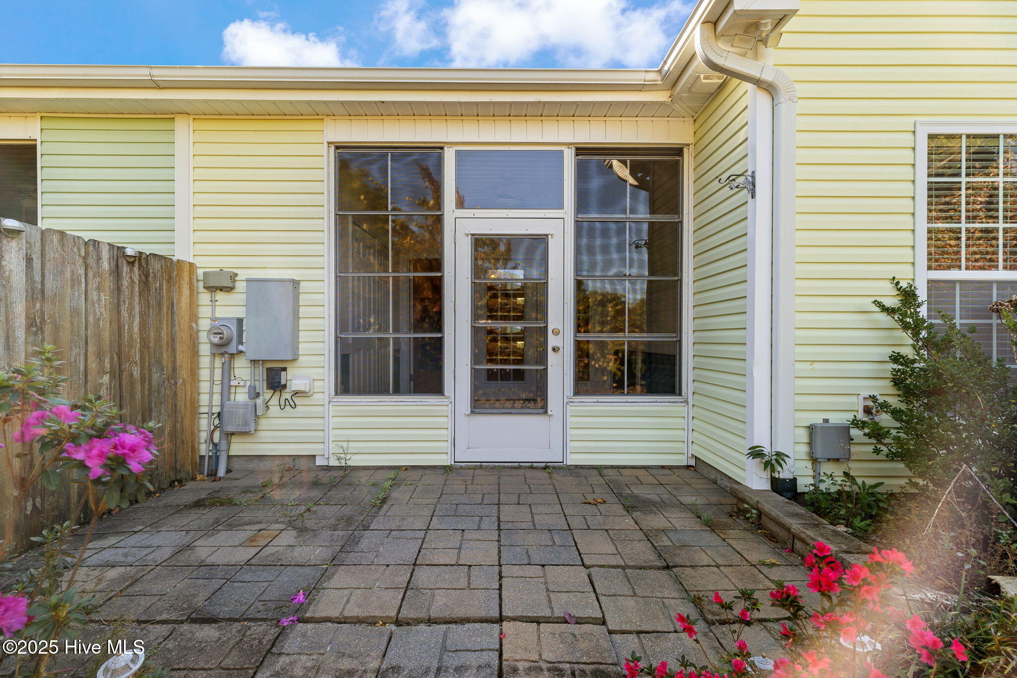 613 Saint Vincent Drive