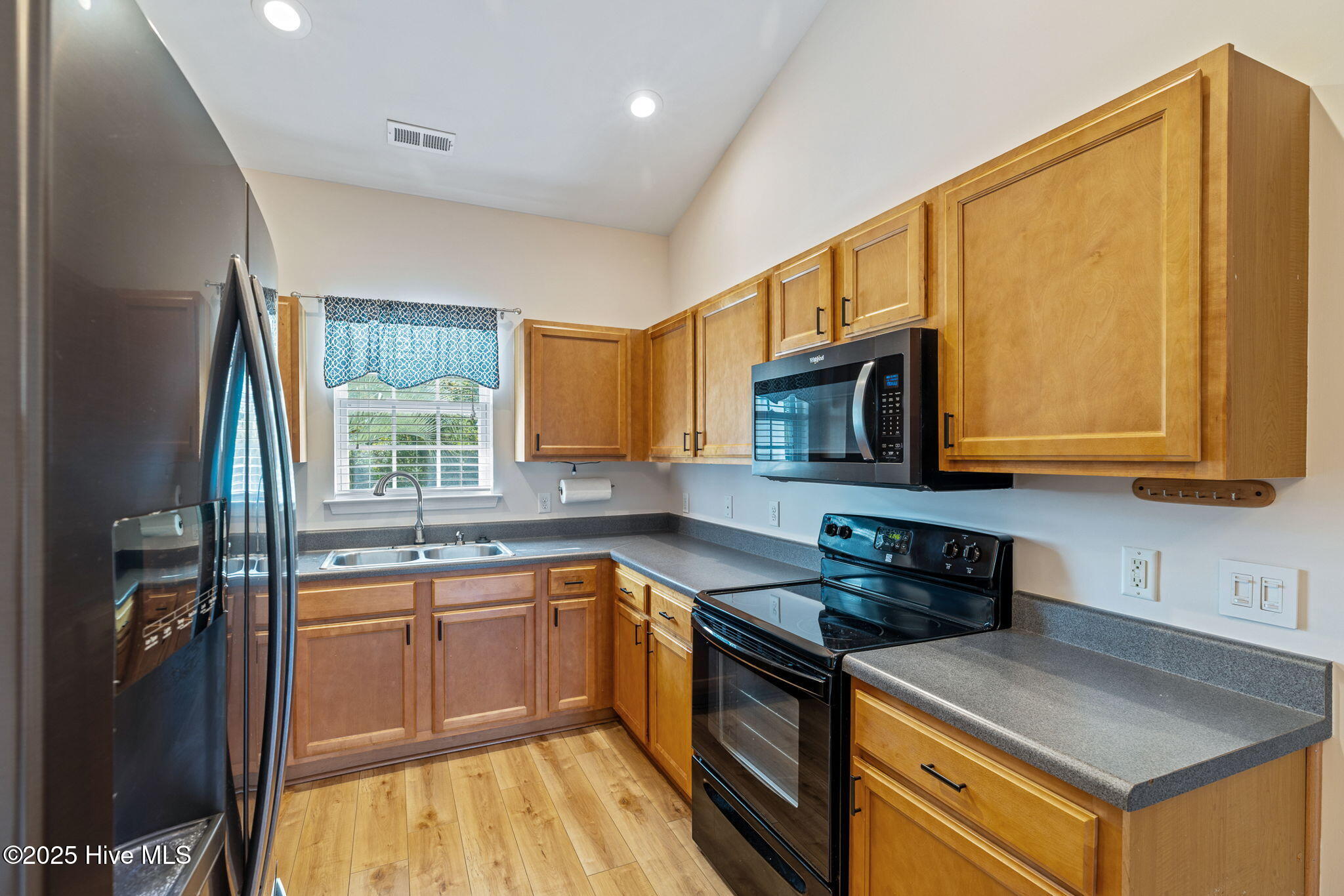 613 Saint Vincent Drive