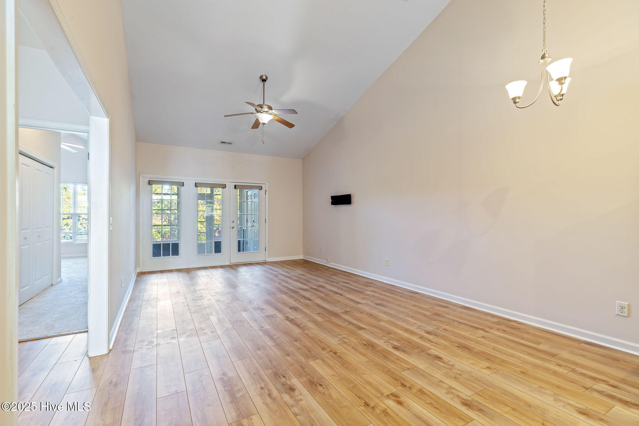 613 Saint Vincent Drive