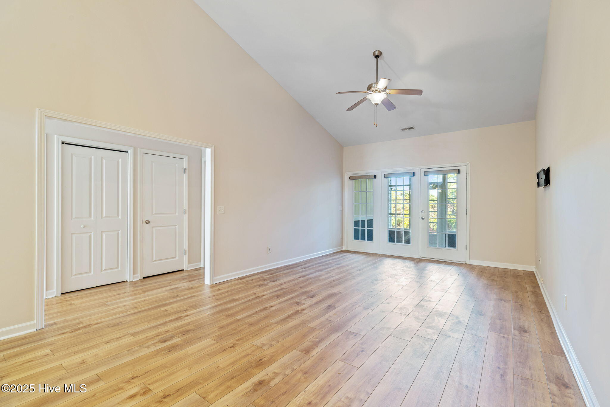 613 Saint Vincent Drive