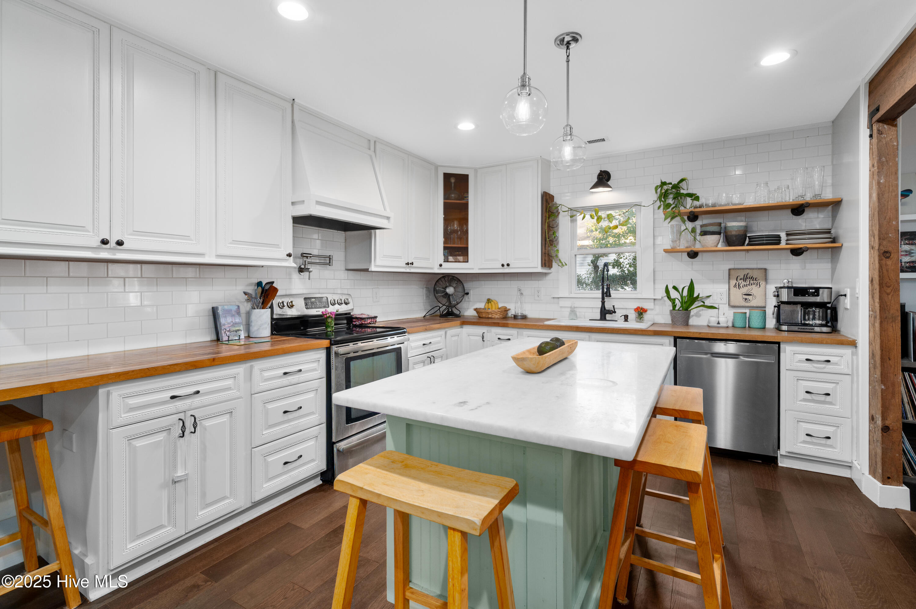 3250 Camden Circle