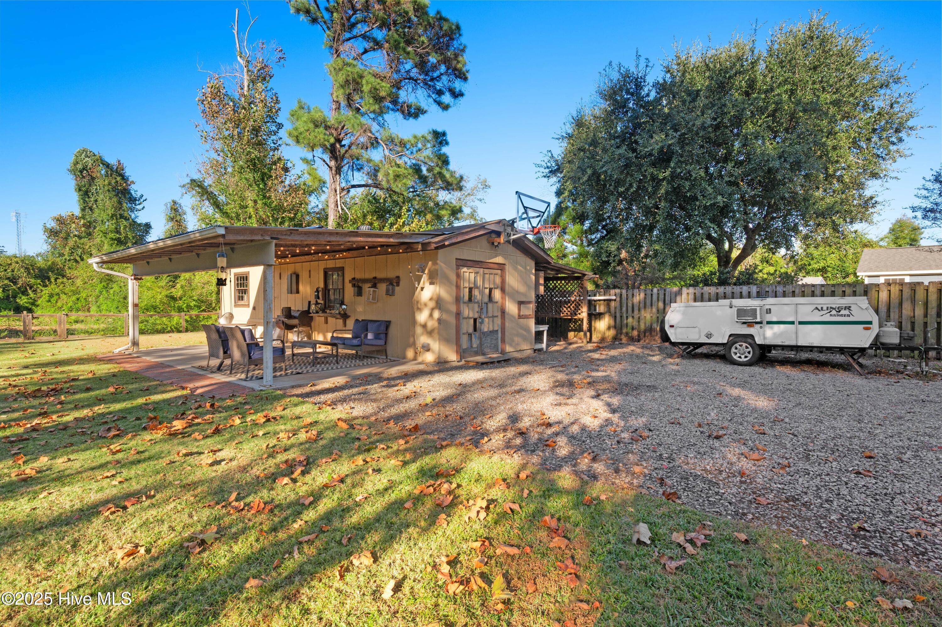 3250 Camden Circle