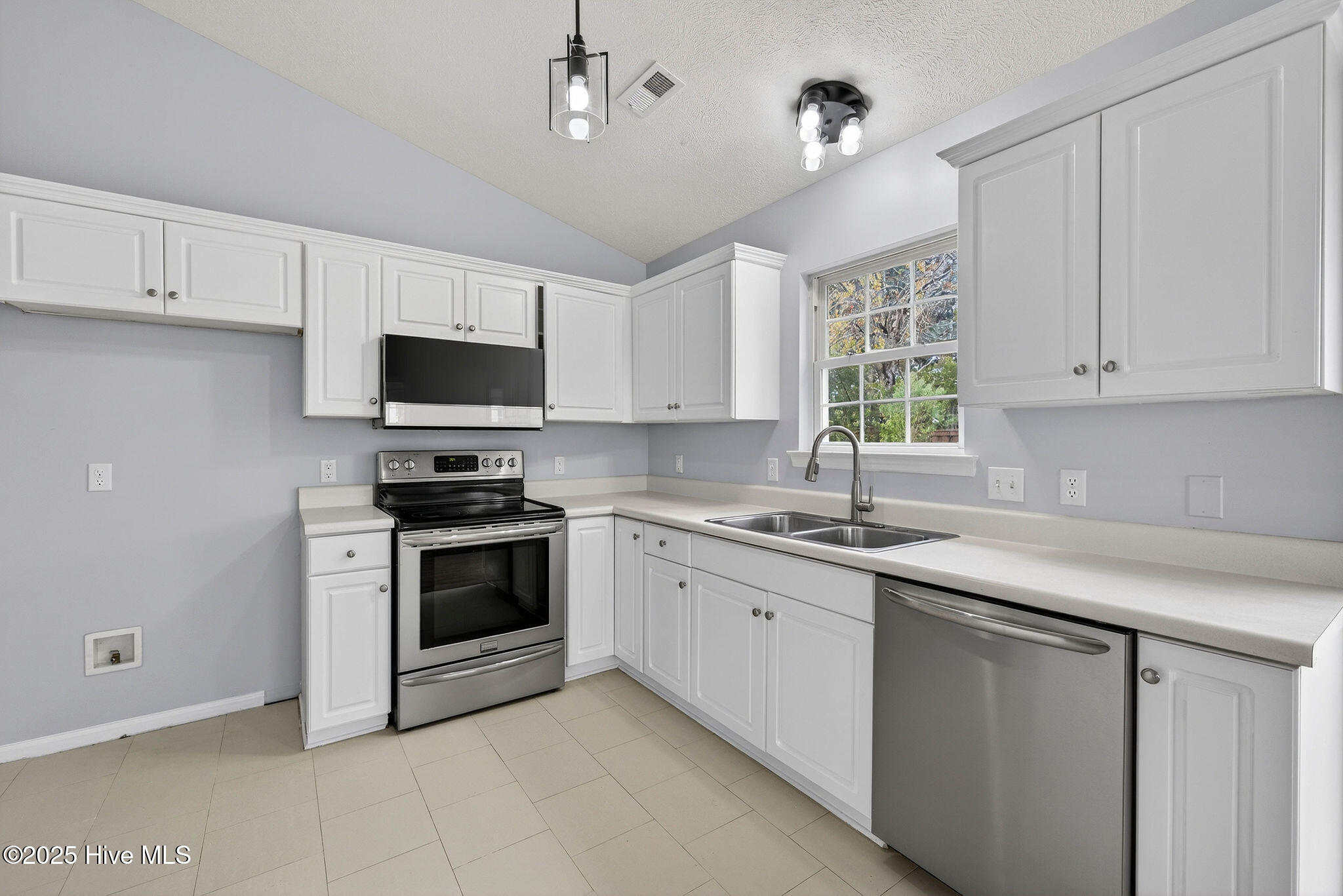 1421 Wagon Court
