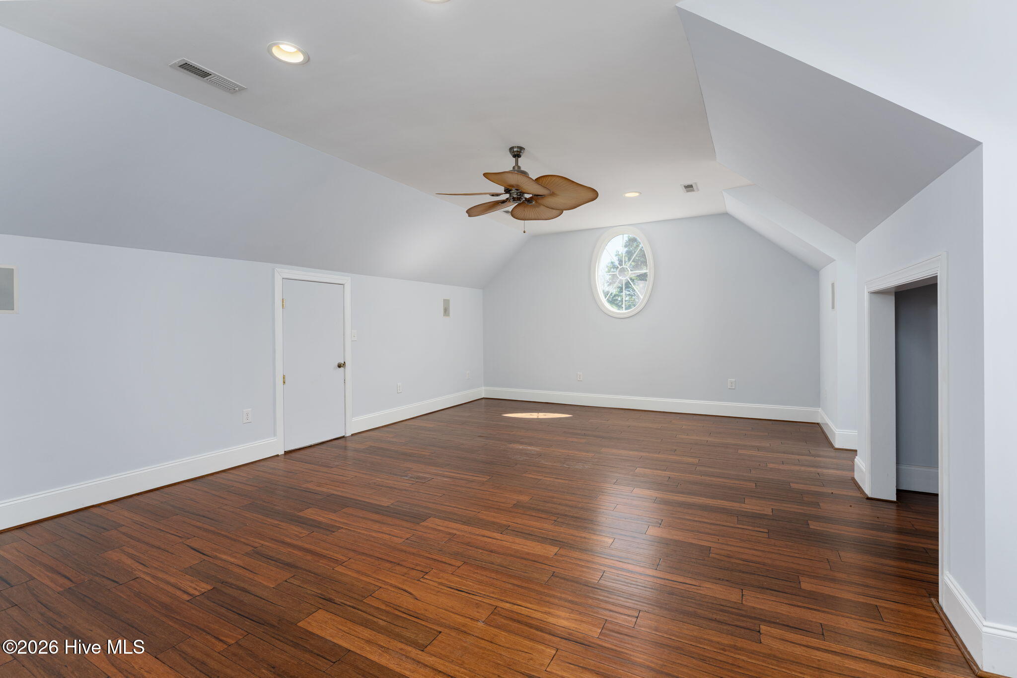 2689 Sloop Point Loop Road