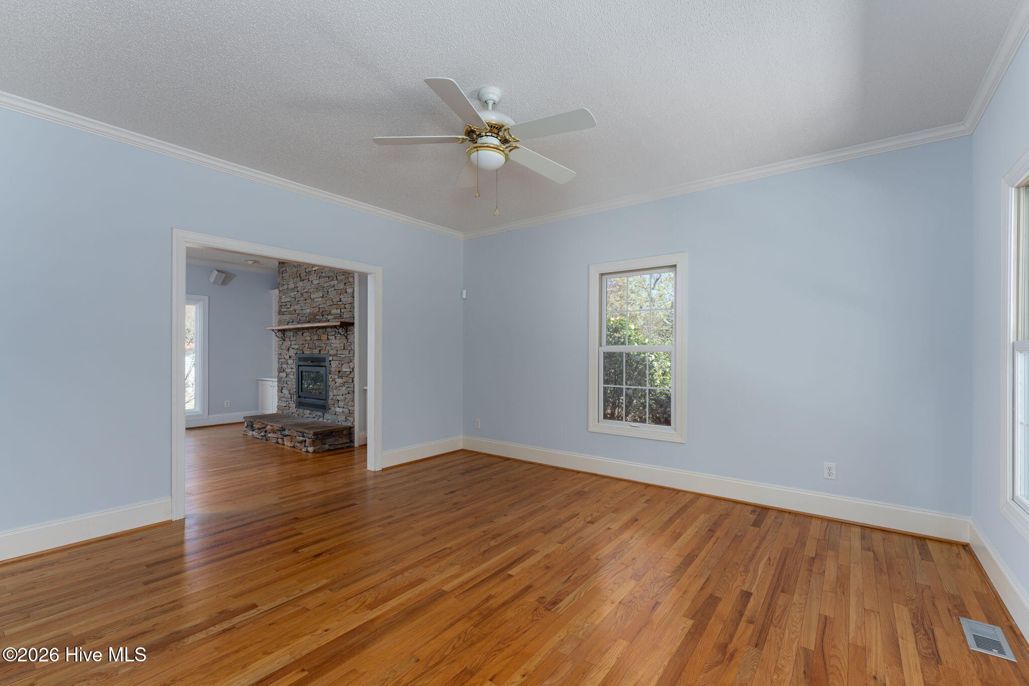 2689 Sloop Point Loop Road