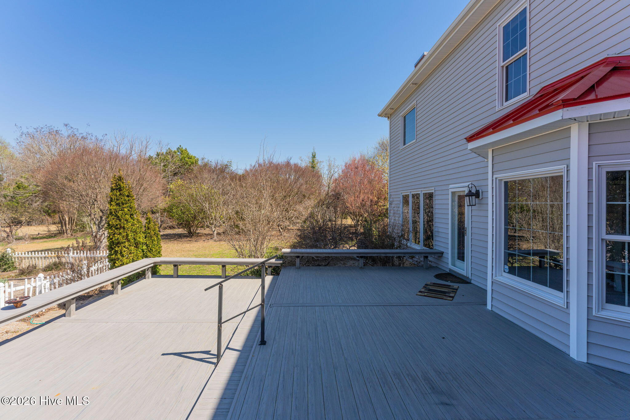 2689 Sloop Point Loop Road