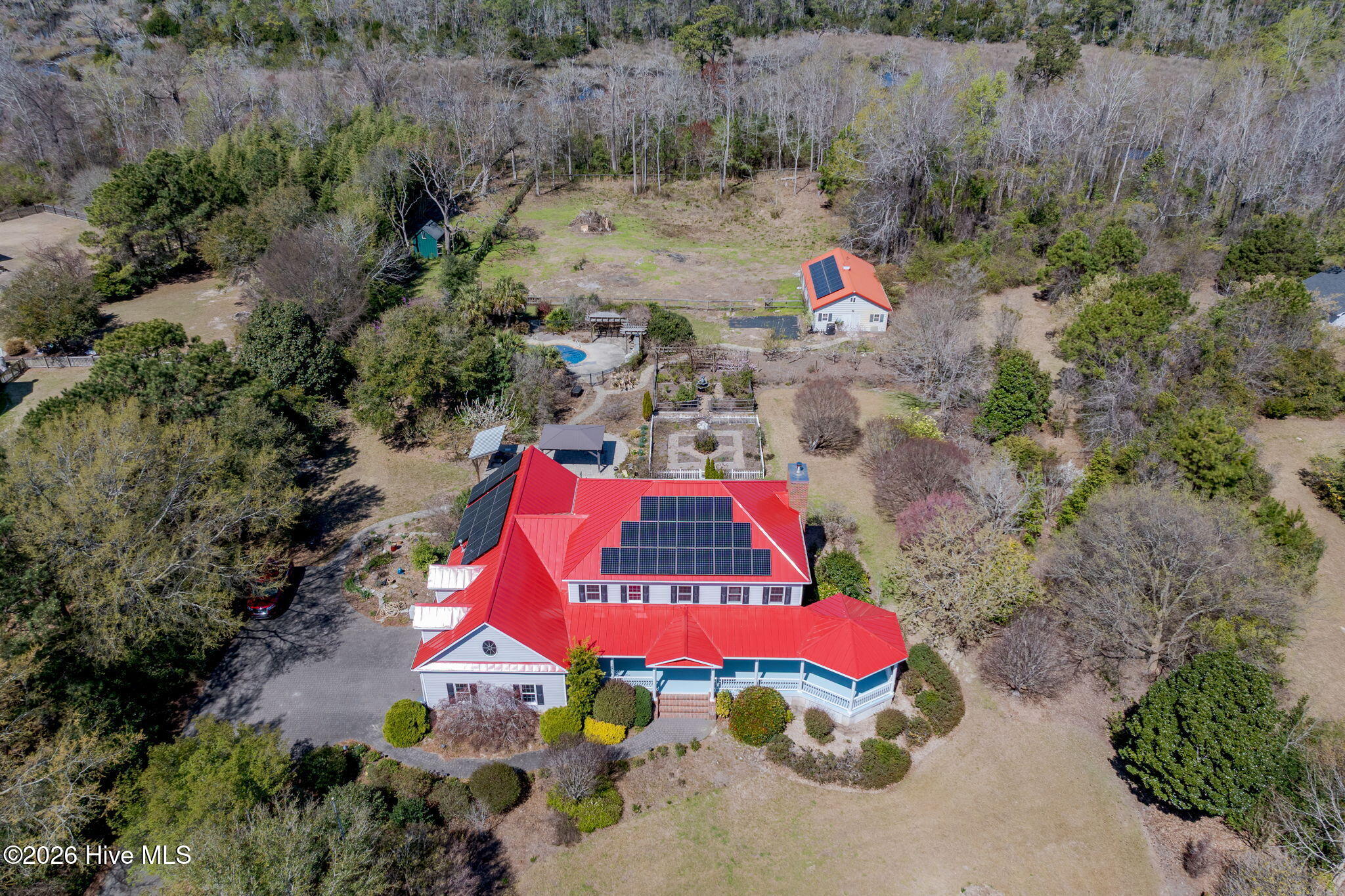 2689 Sloop Point Loop Road