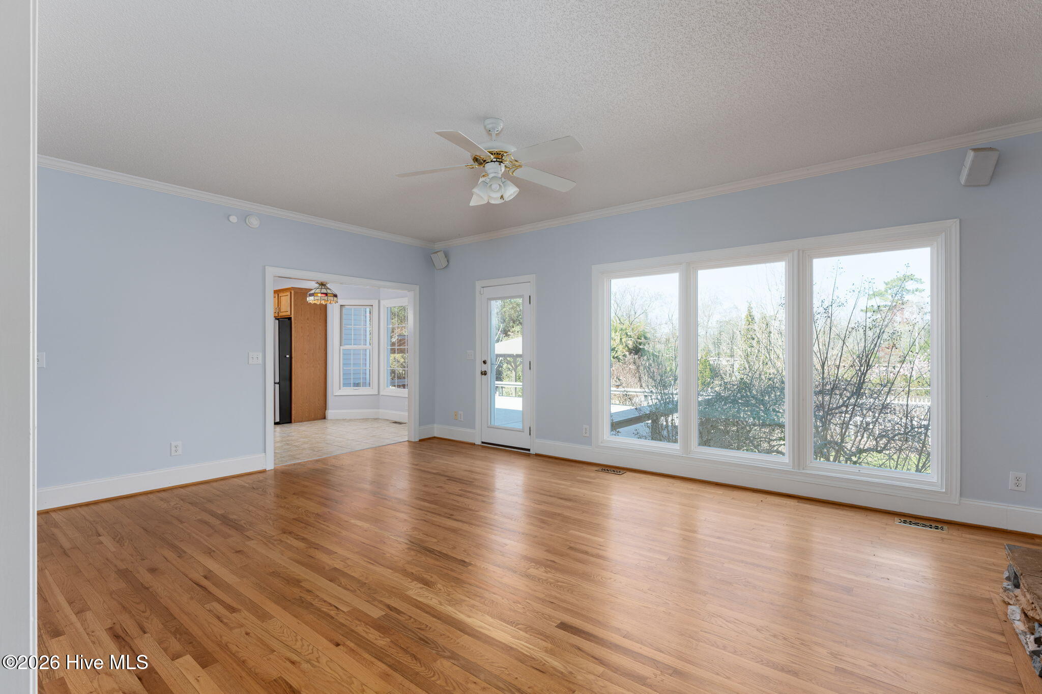 2689 Sloop Point Loop Road