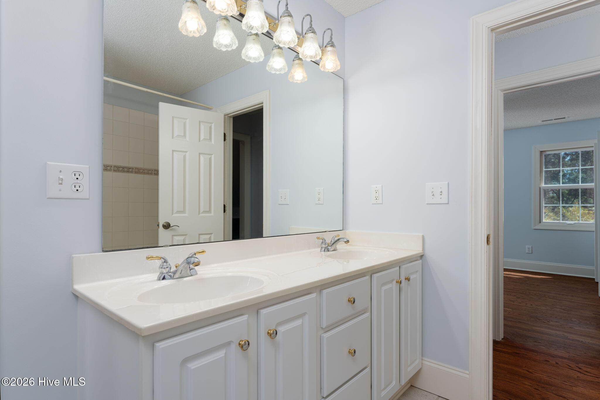 2689 Sloop Point Loop Road