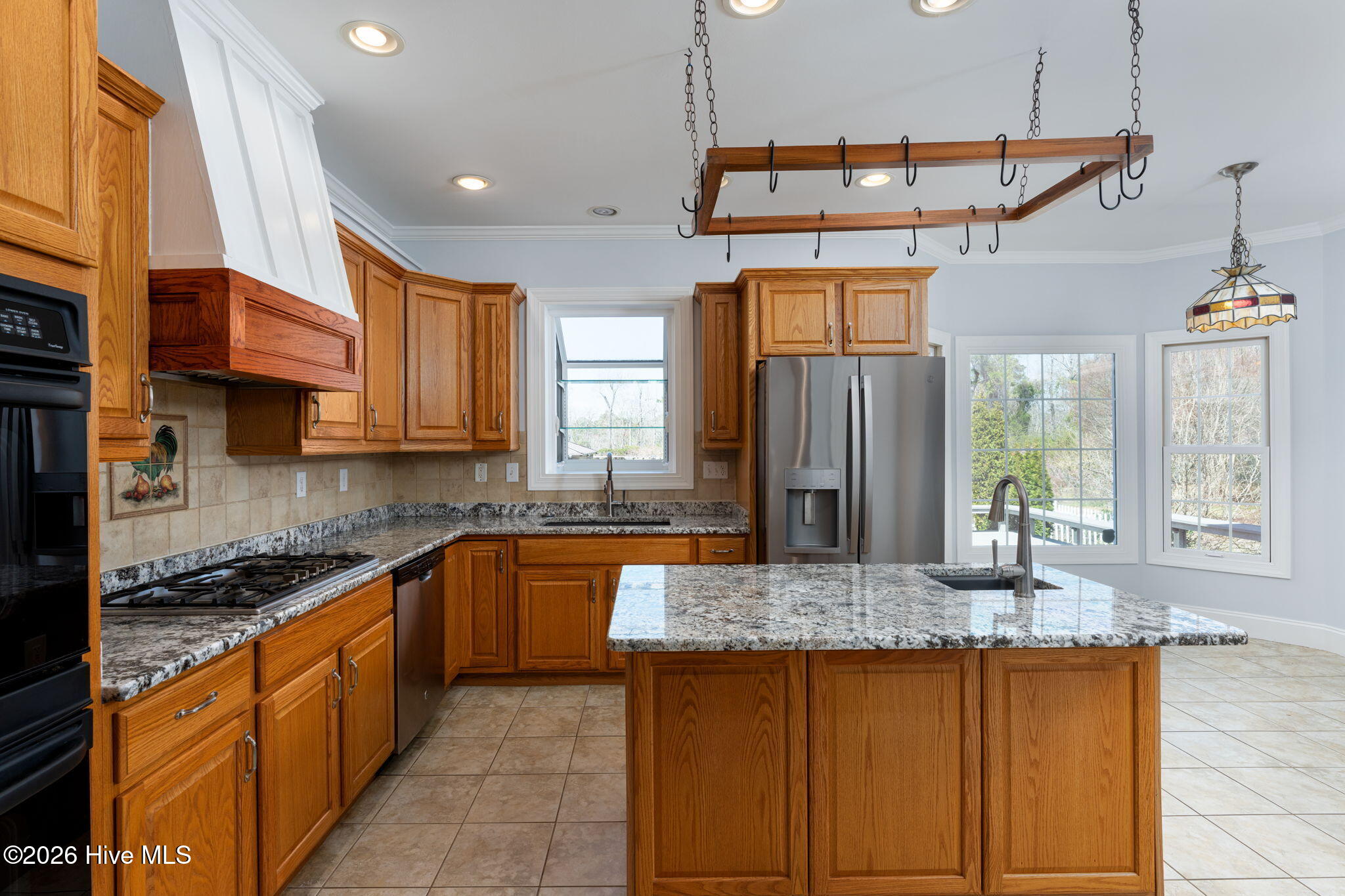 2689 Sloop Point Loop Road