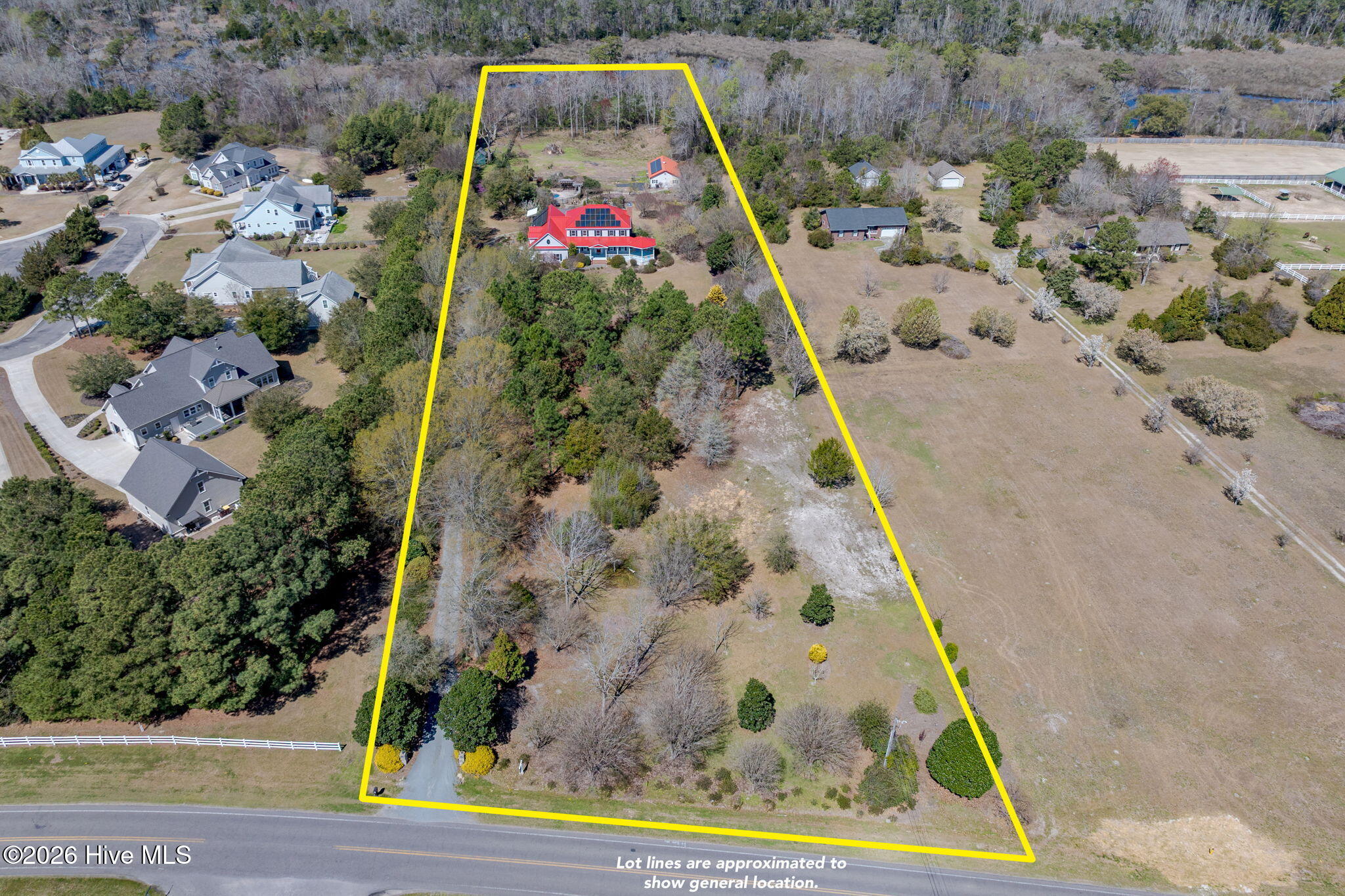 2689 Sloop Point Loop Road