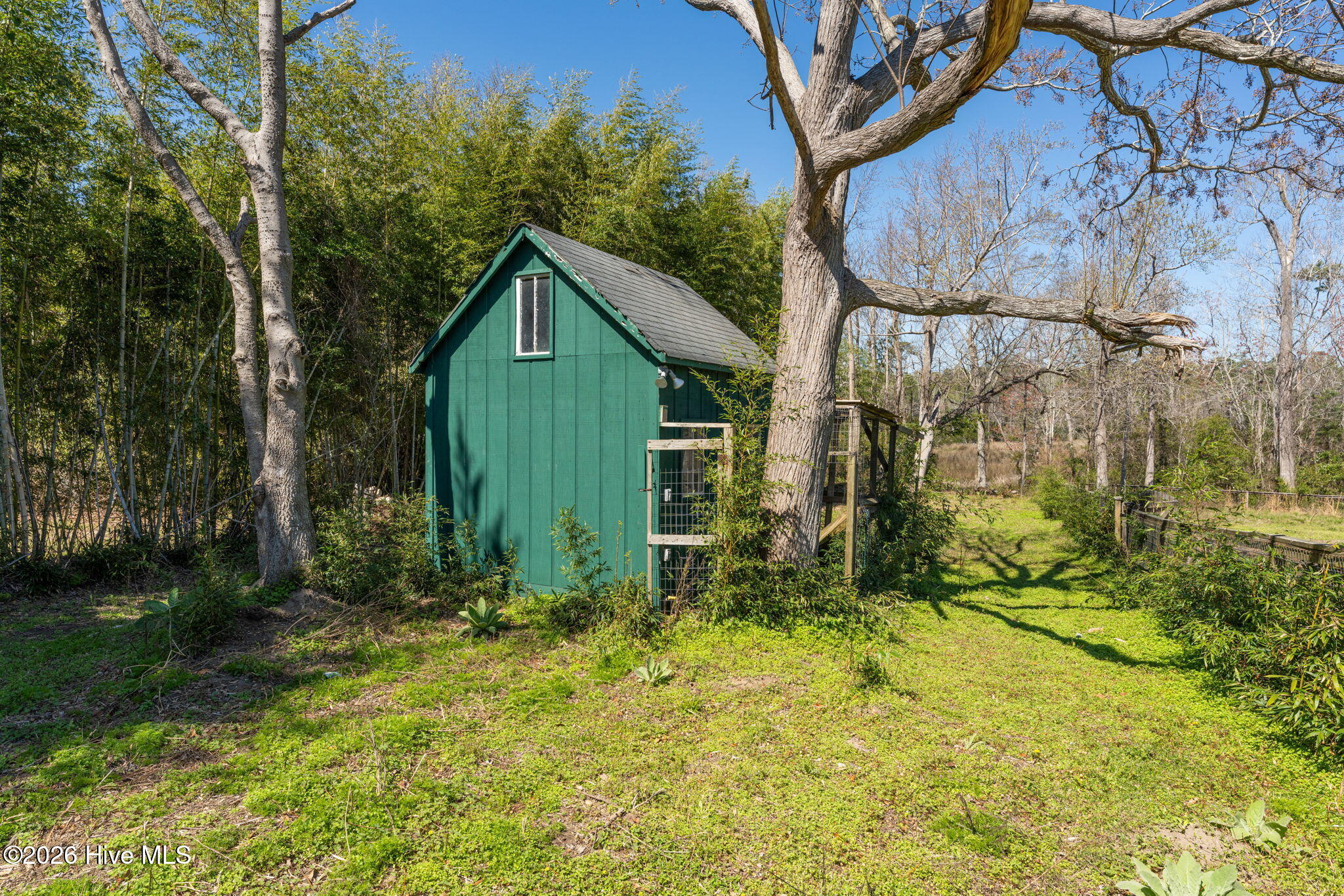 2689 Sloop Point Loop Road