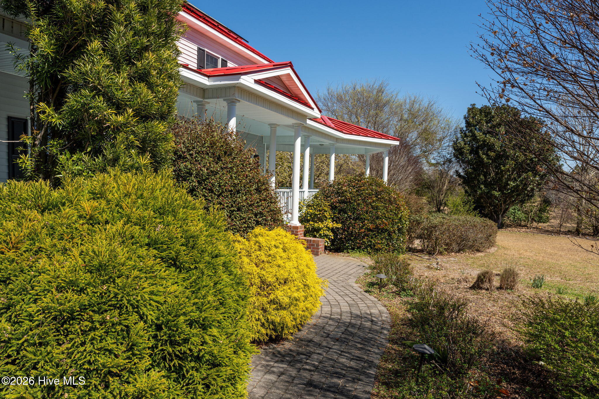 2689 Sloop Point Loop Road