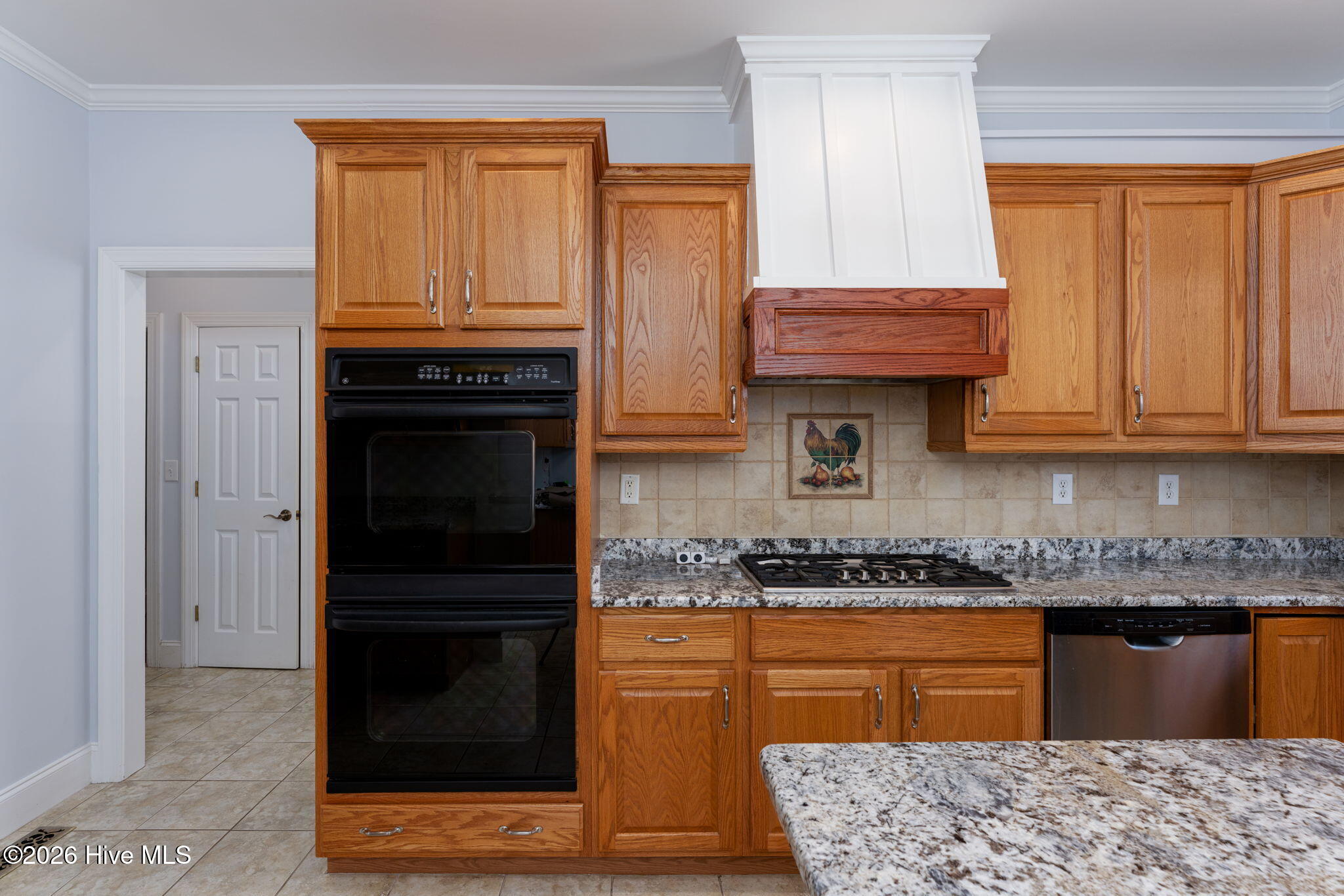 2689 Sloop Point Loop Road