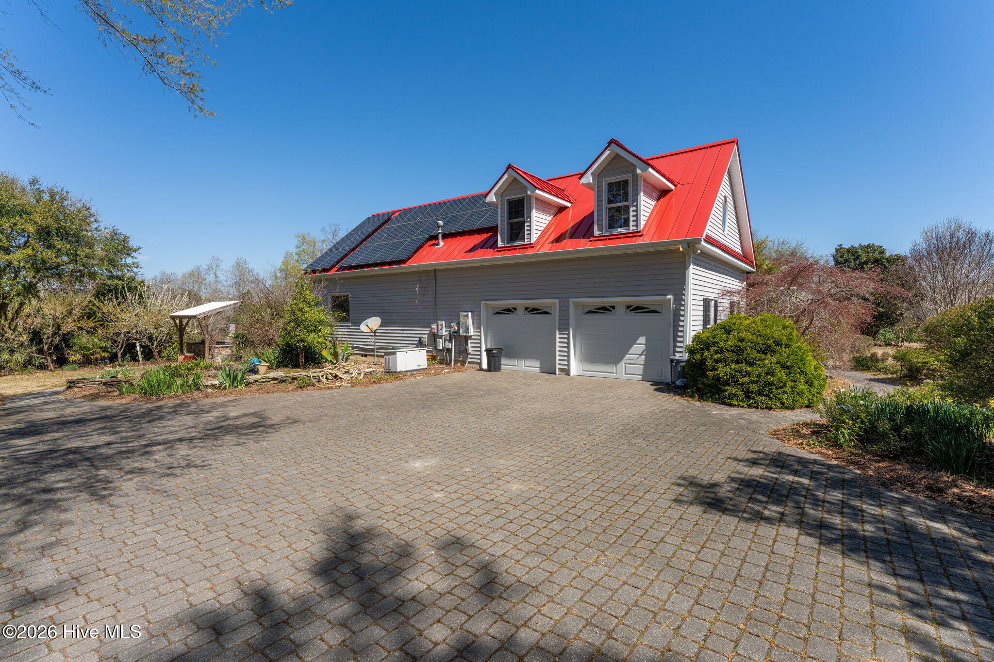 2689 Sloop Point Loop Road