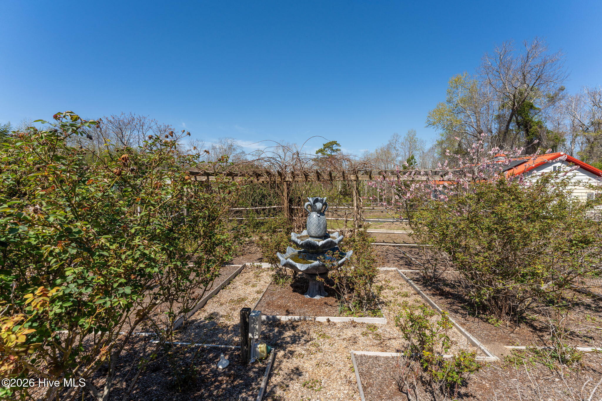 2689 Sloop Point Loop Road