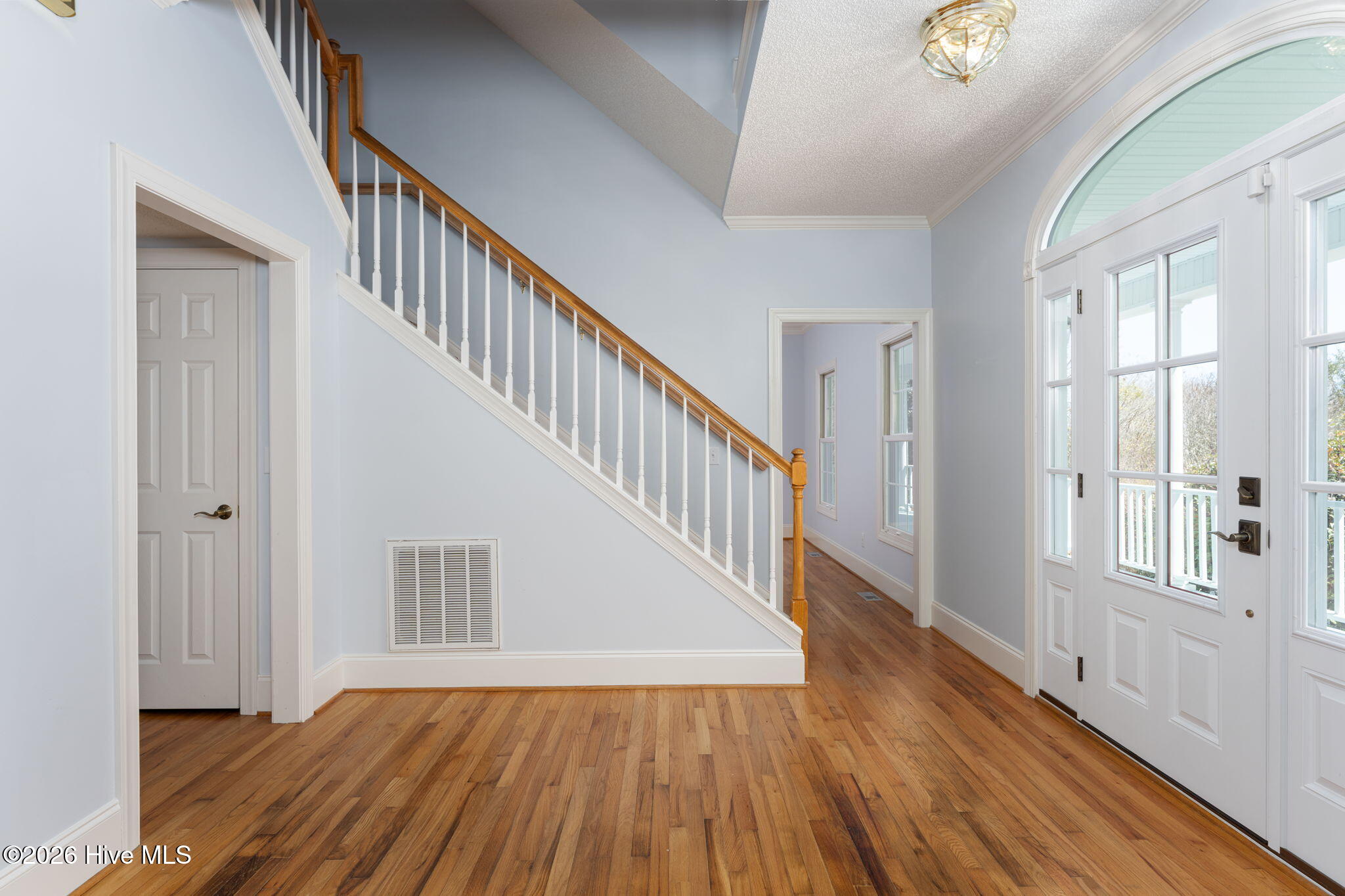 2689 Sloop Point Loop Road