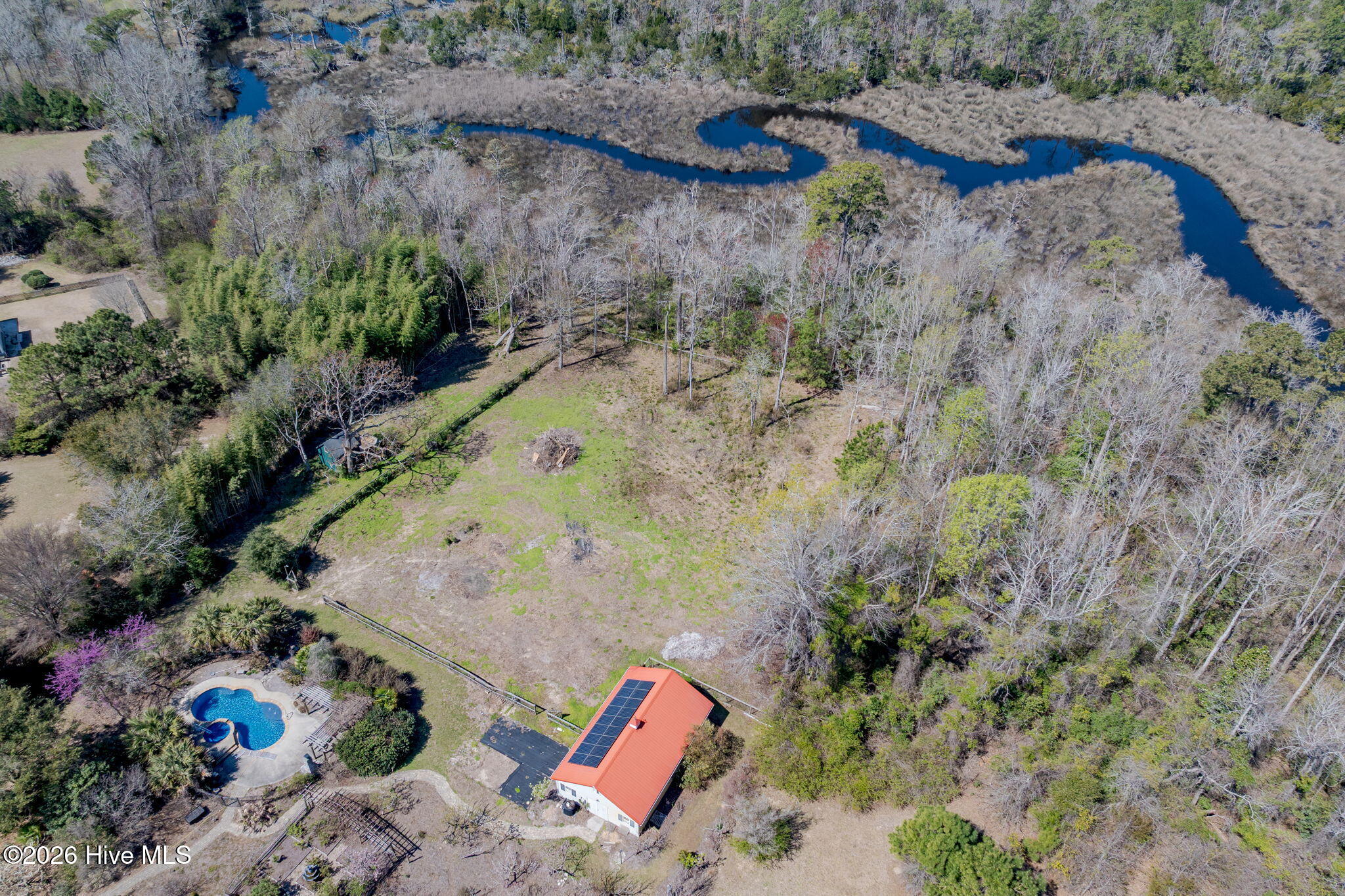 2689 Sloop Point Loop Road