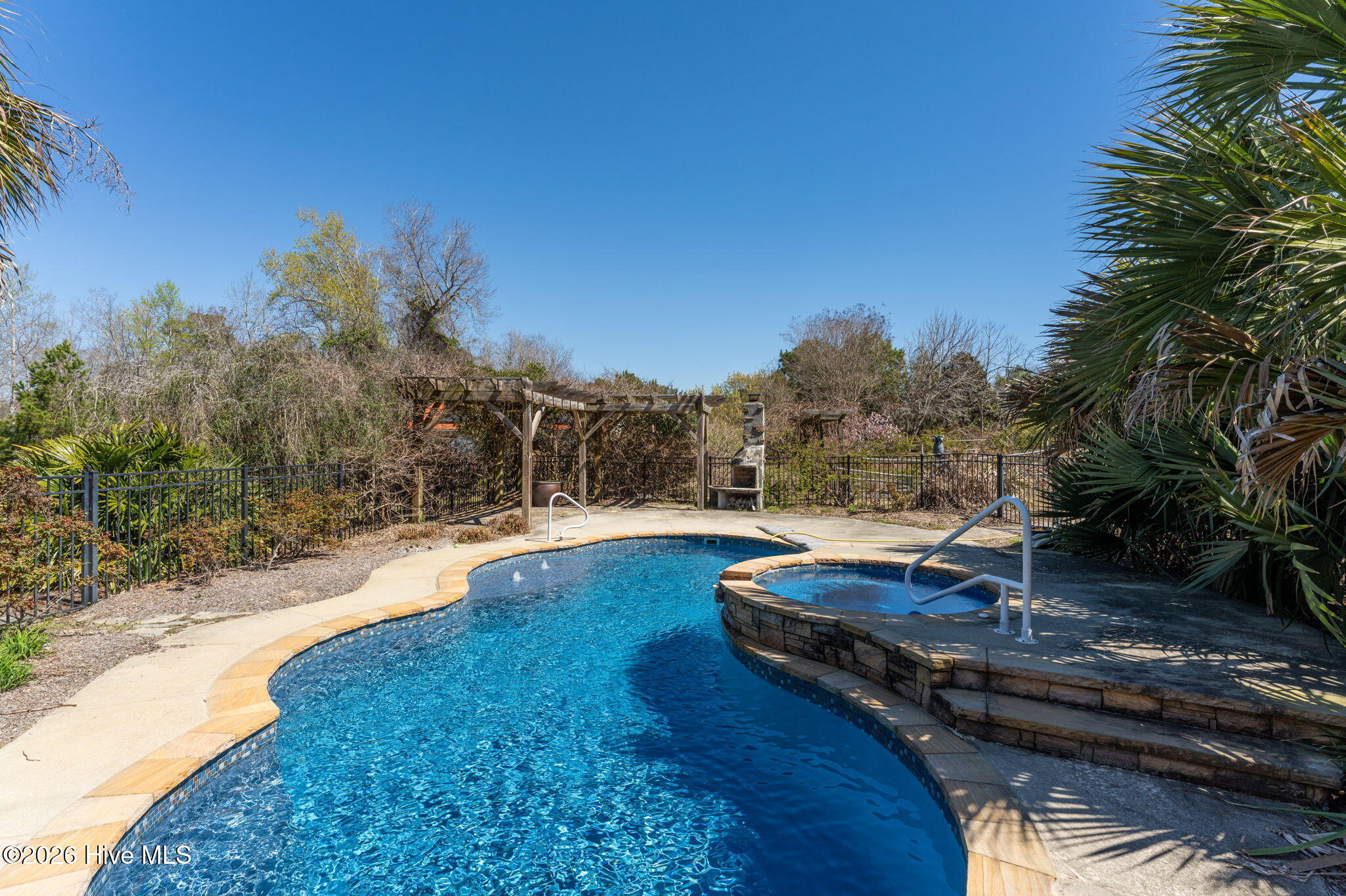 2689 Sloop Point Loop Road