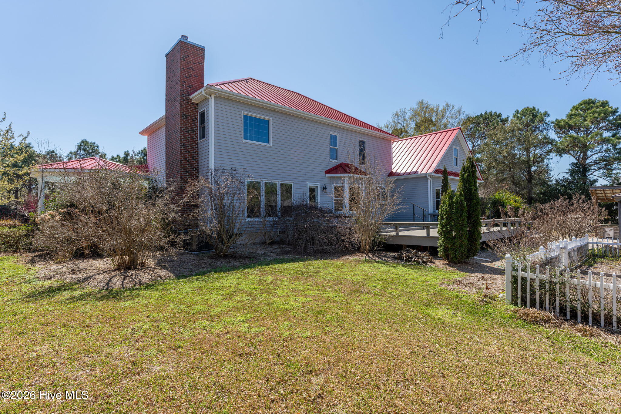 2689 Sloop Point Loop Road