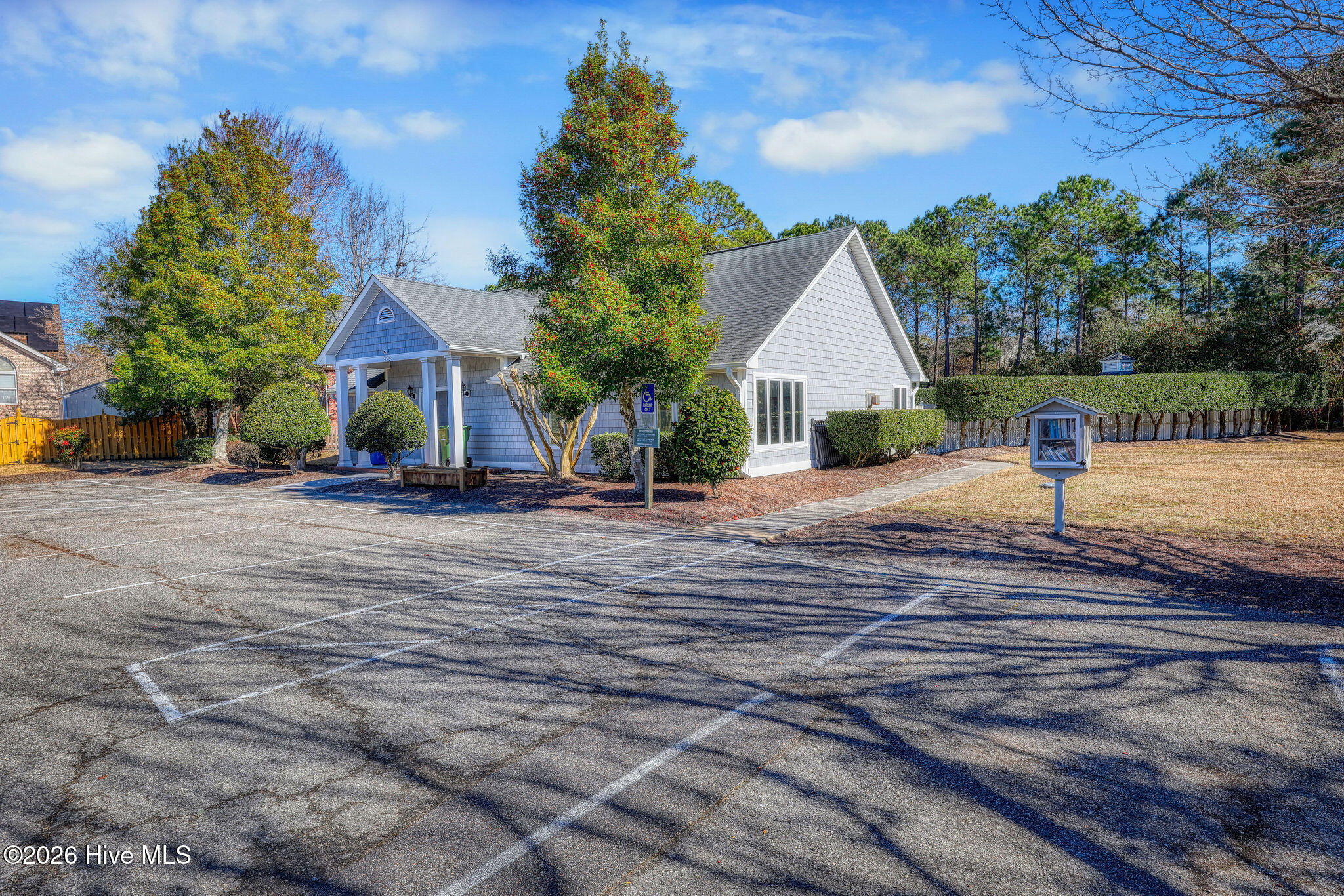 1008 Sabal Court