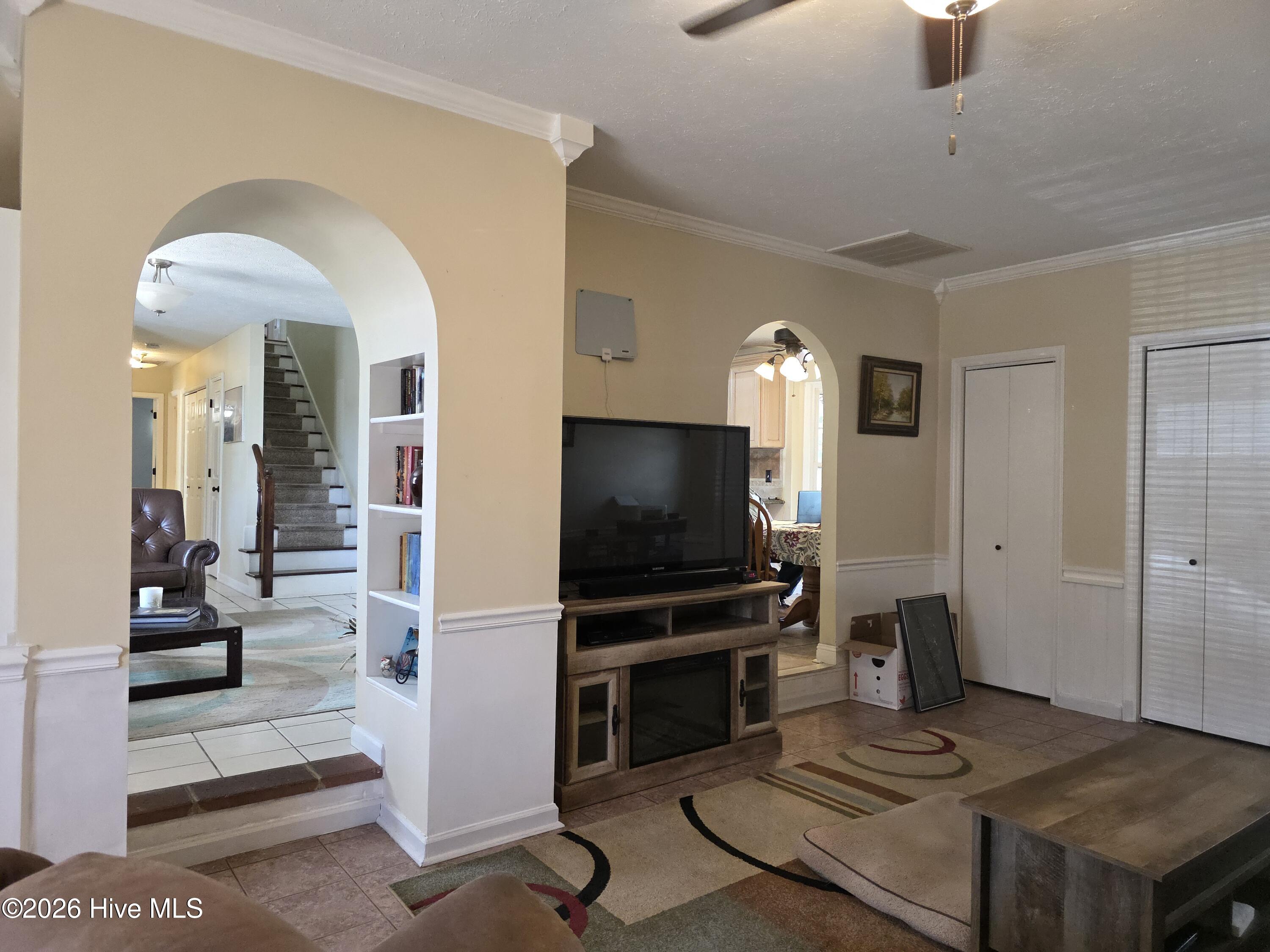 1007 Kennesaw Court