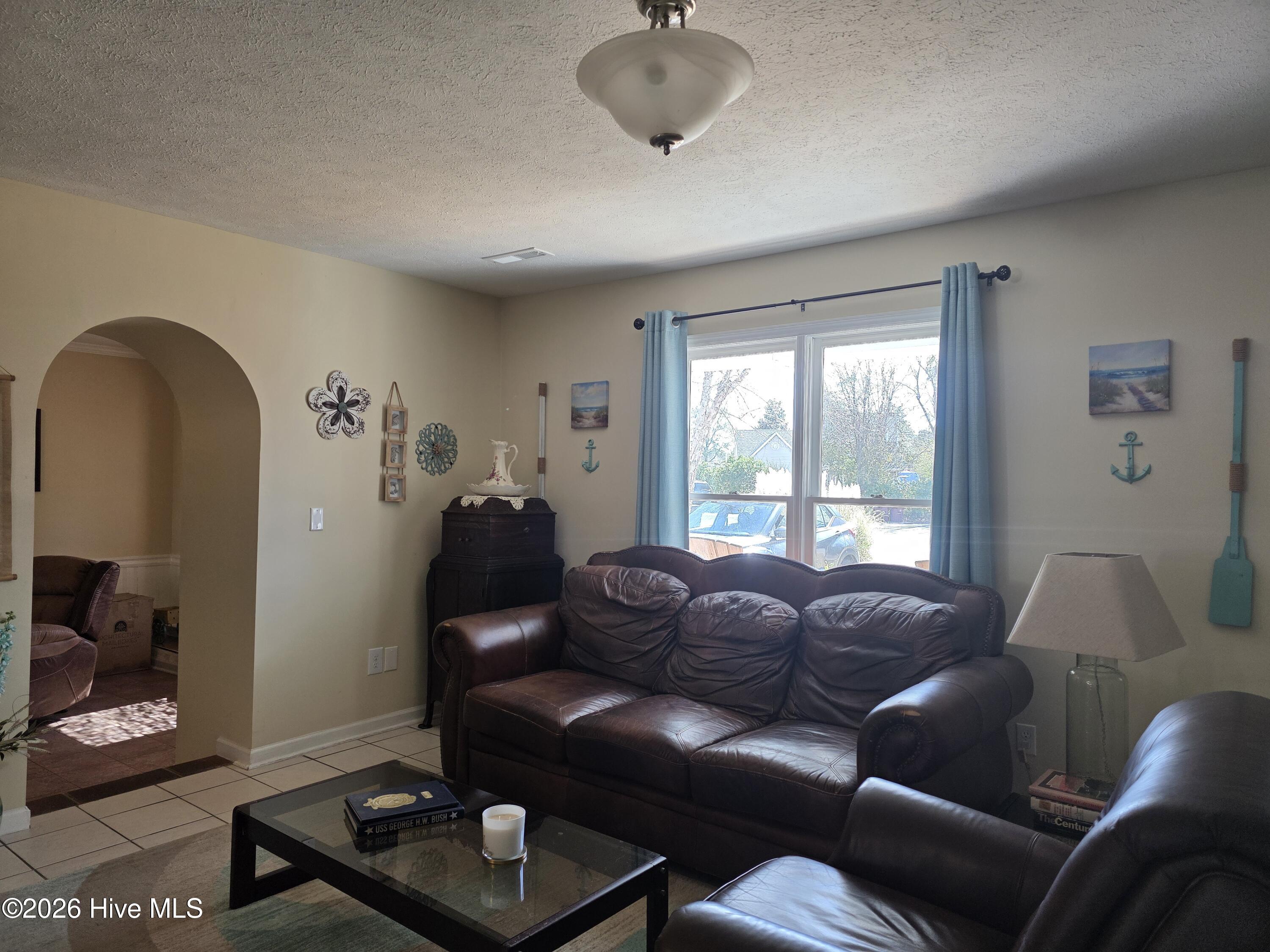 1007 Kennesaw Court