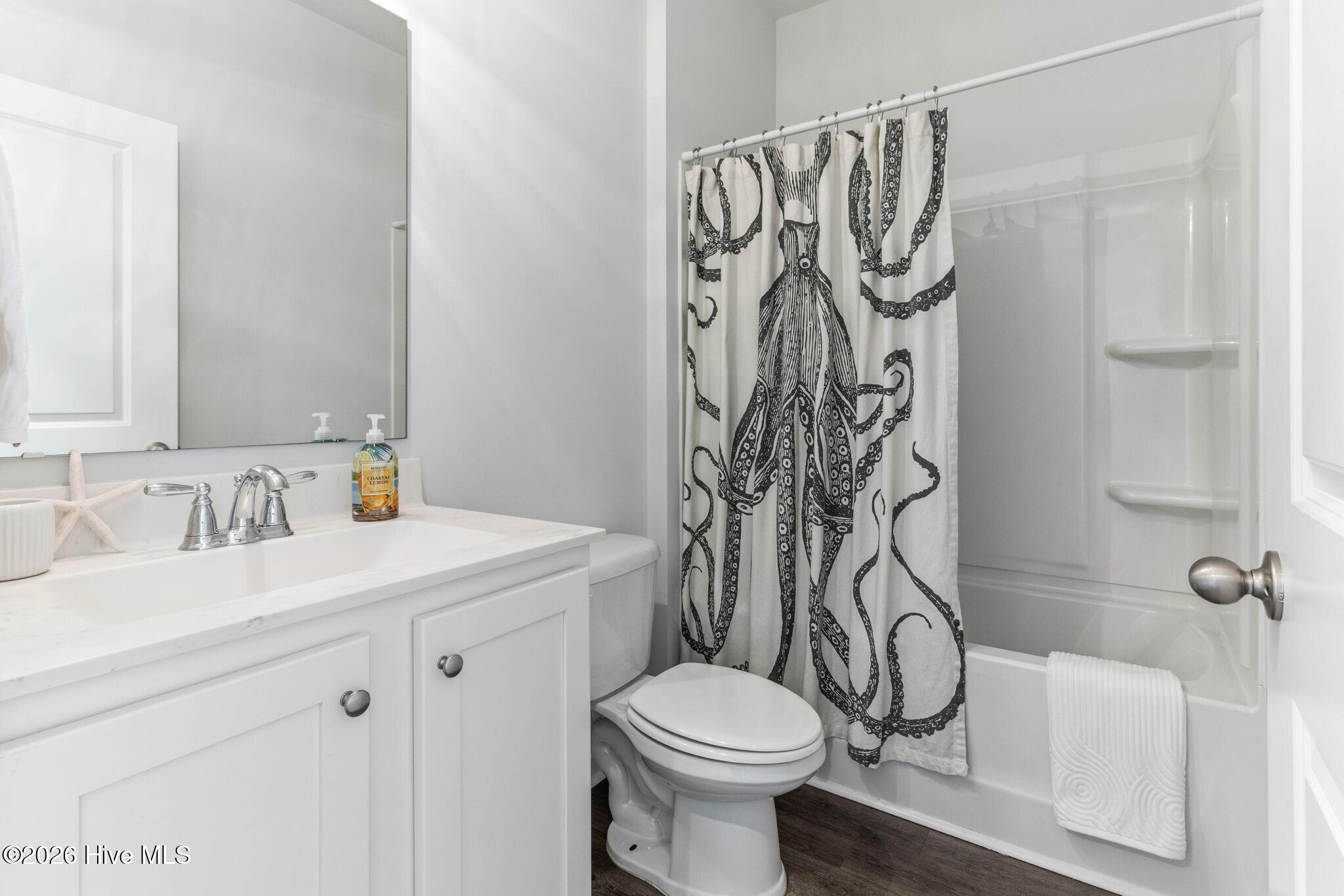 5308 Black Oak Court