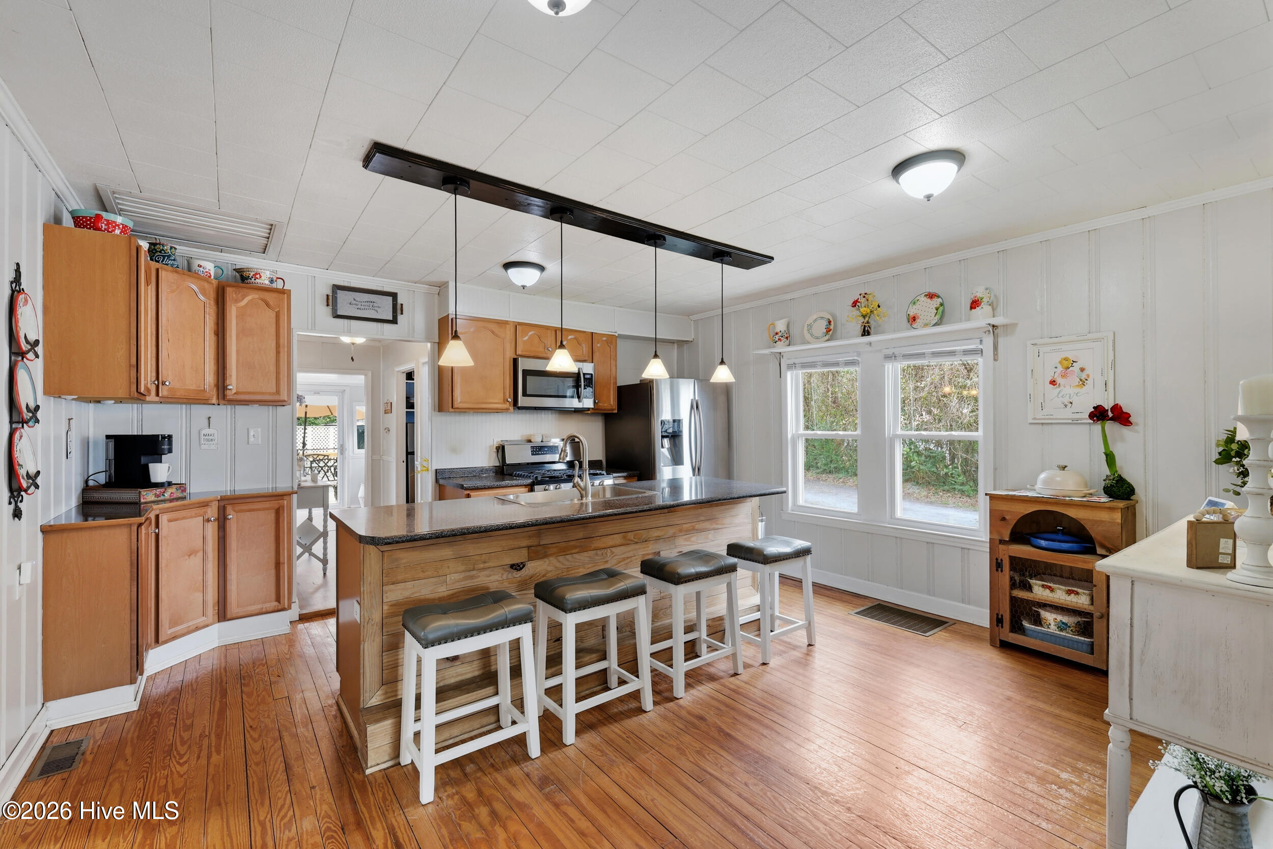 412 N Timberly Lane