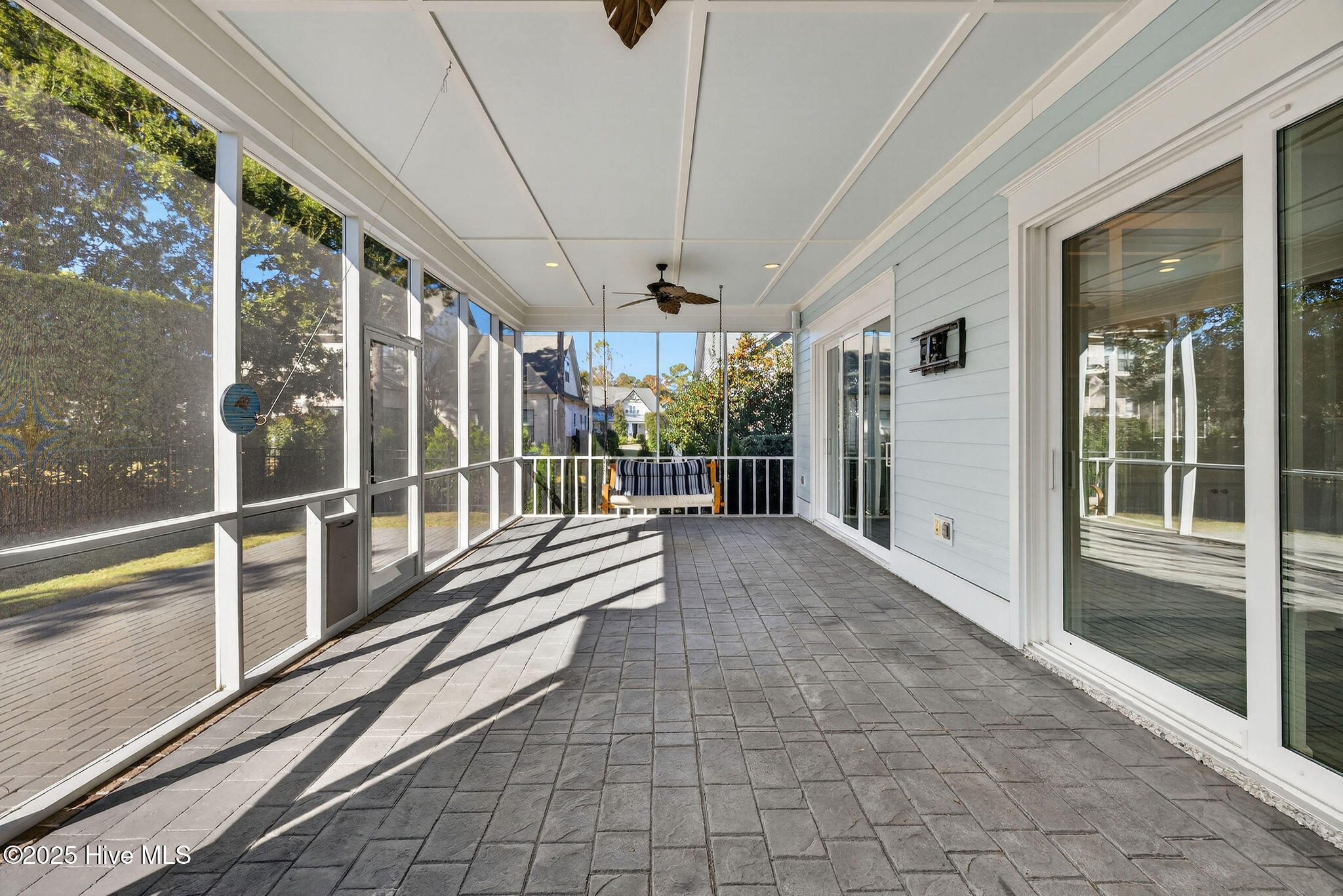 5010 Dockside Drive