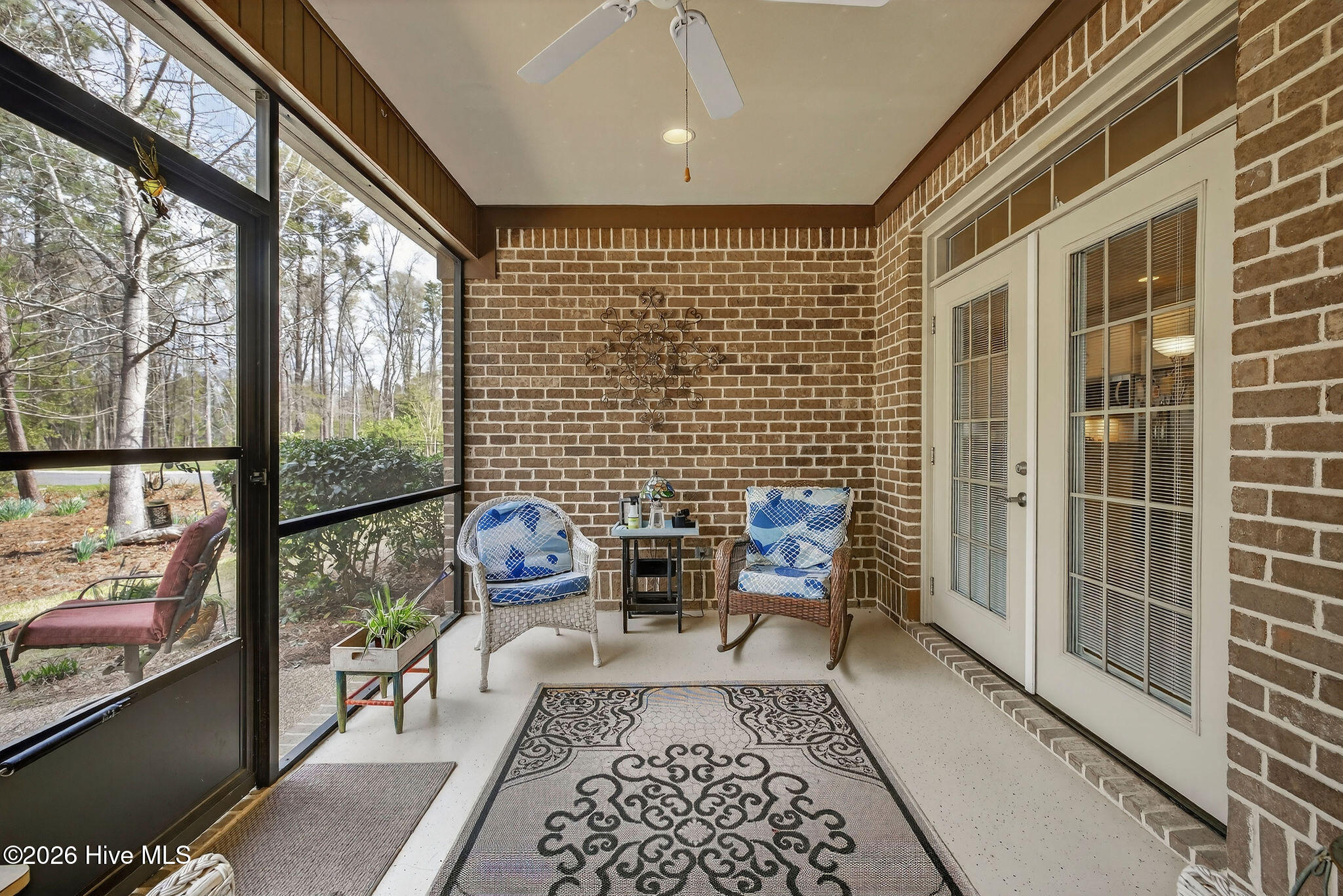 637 Jenoa Drive