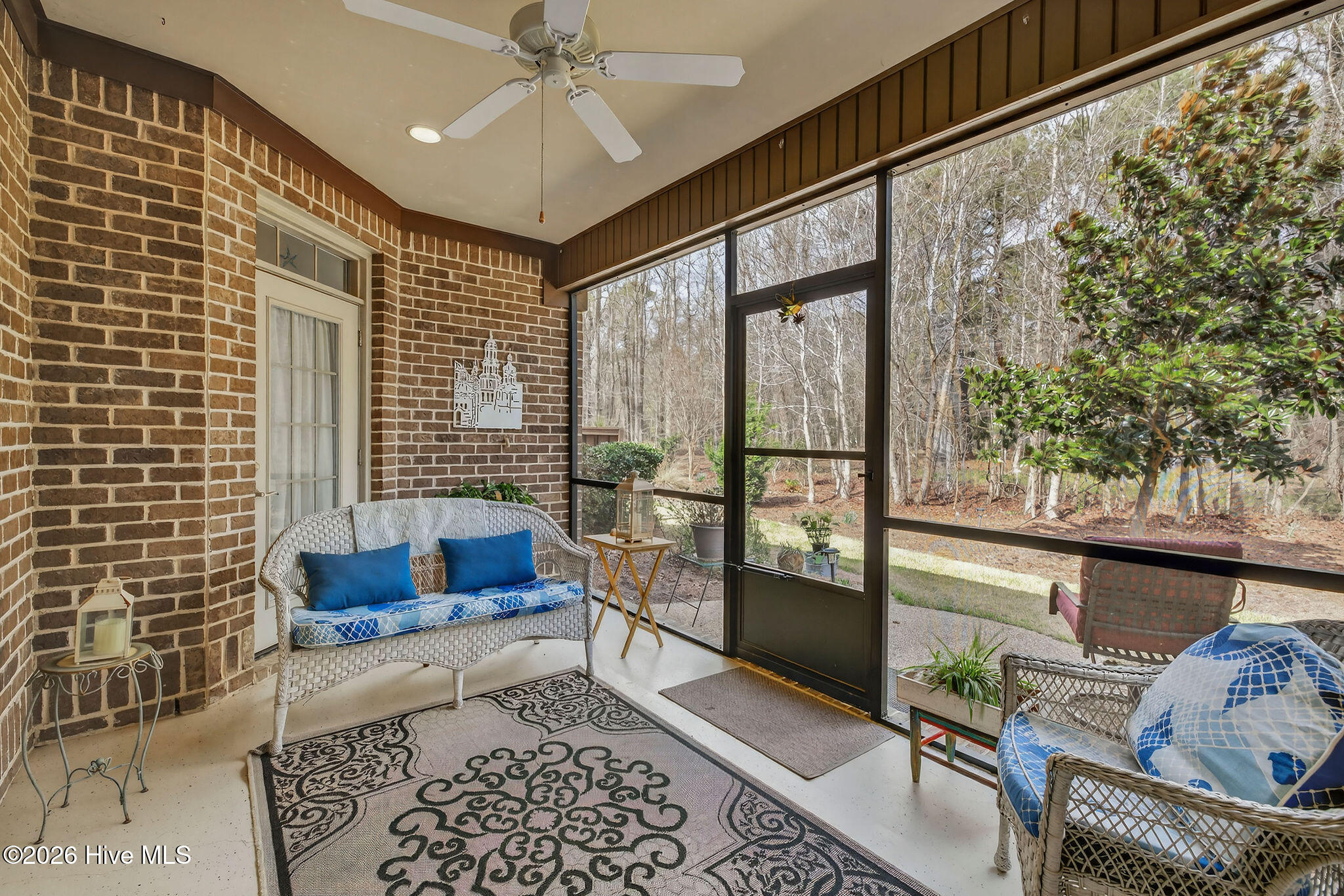 637 Jenoa Drive
