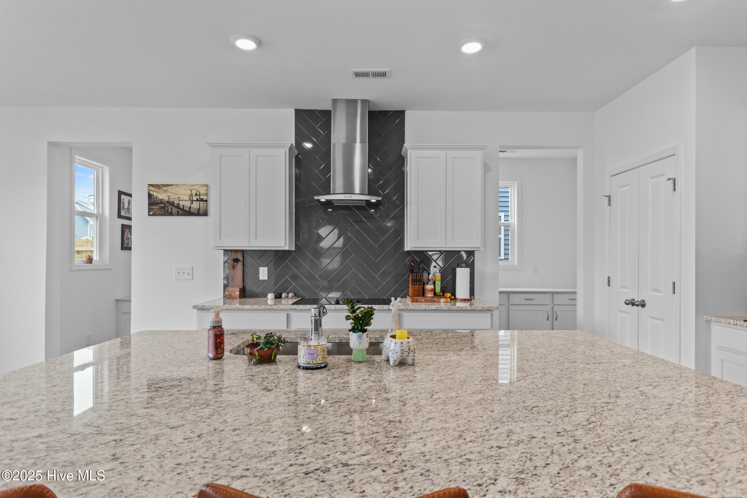 7403 Julius Drive NE