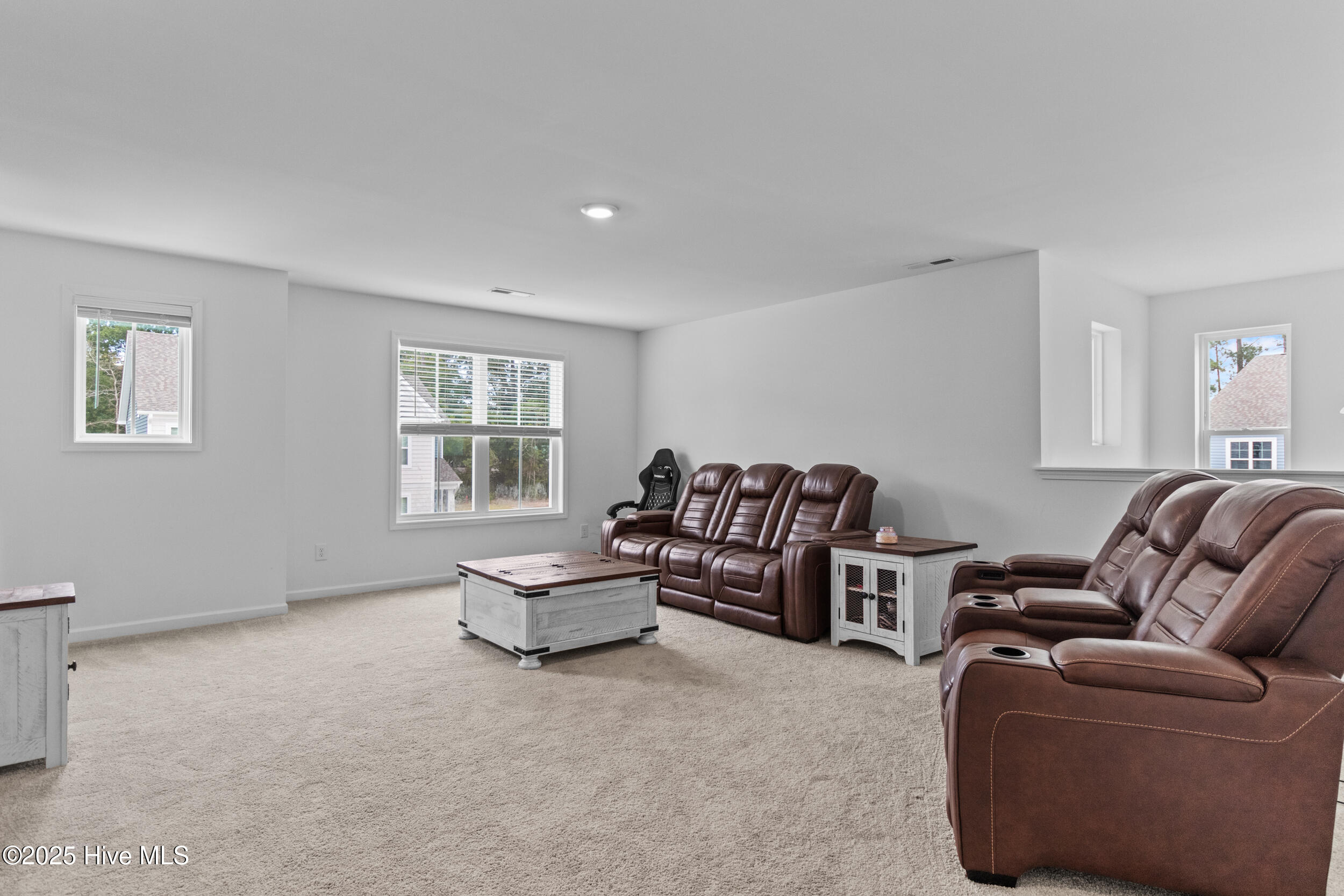 7403 Julius Drive NE