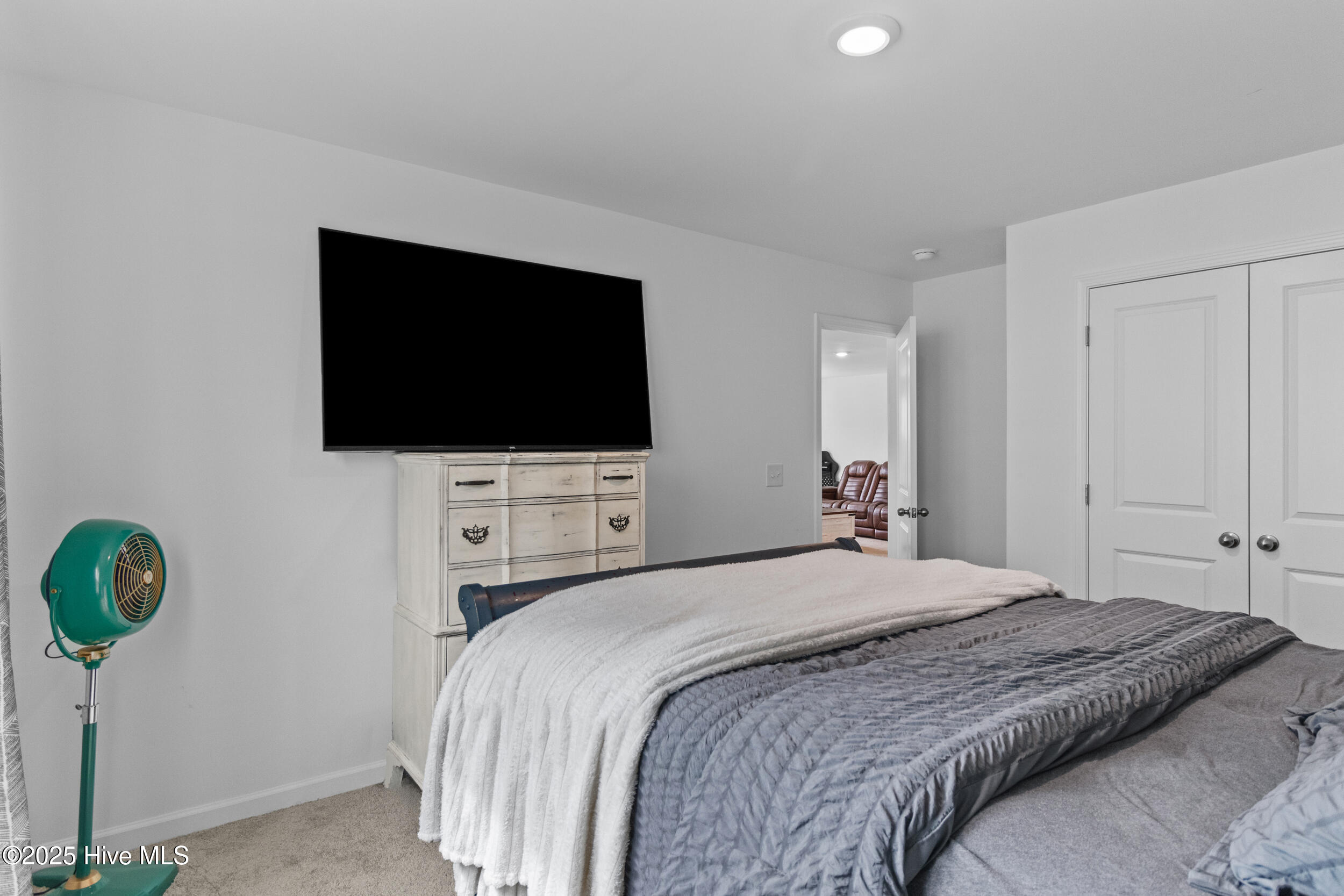 7403 Julius Drive NE