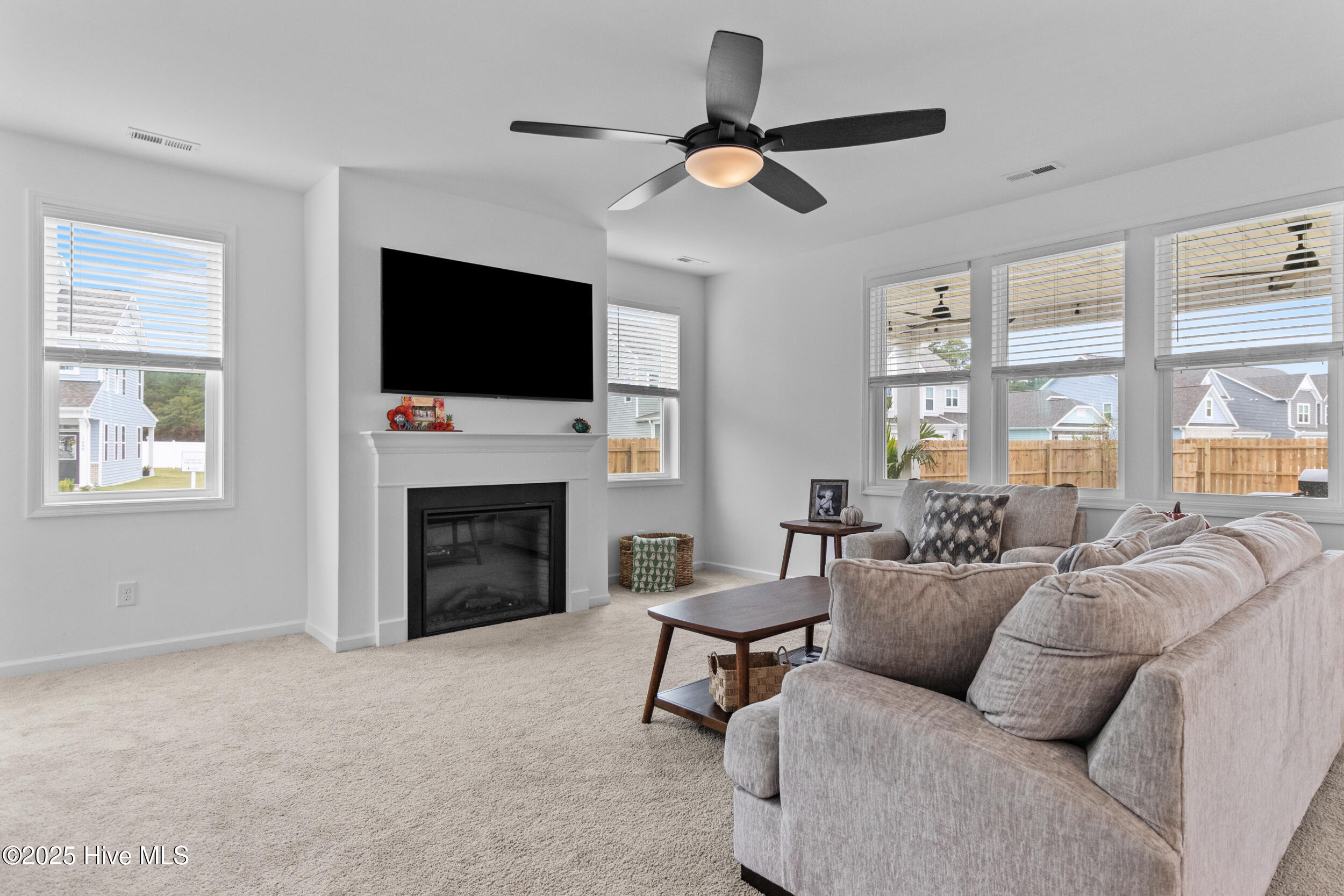 7403 Julius Drive NE