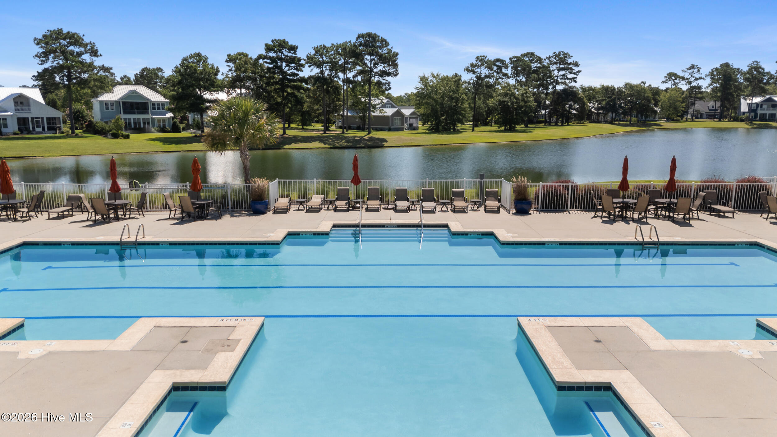 3829 Bay Colony Road NE