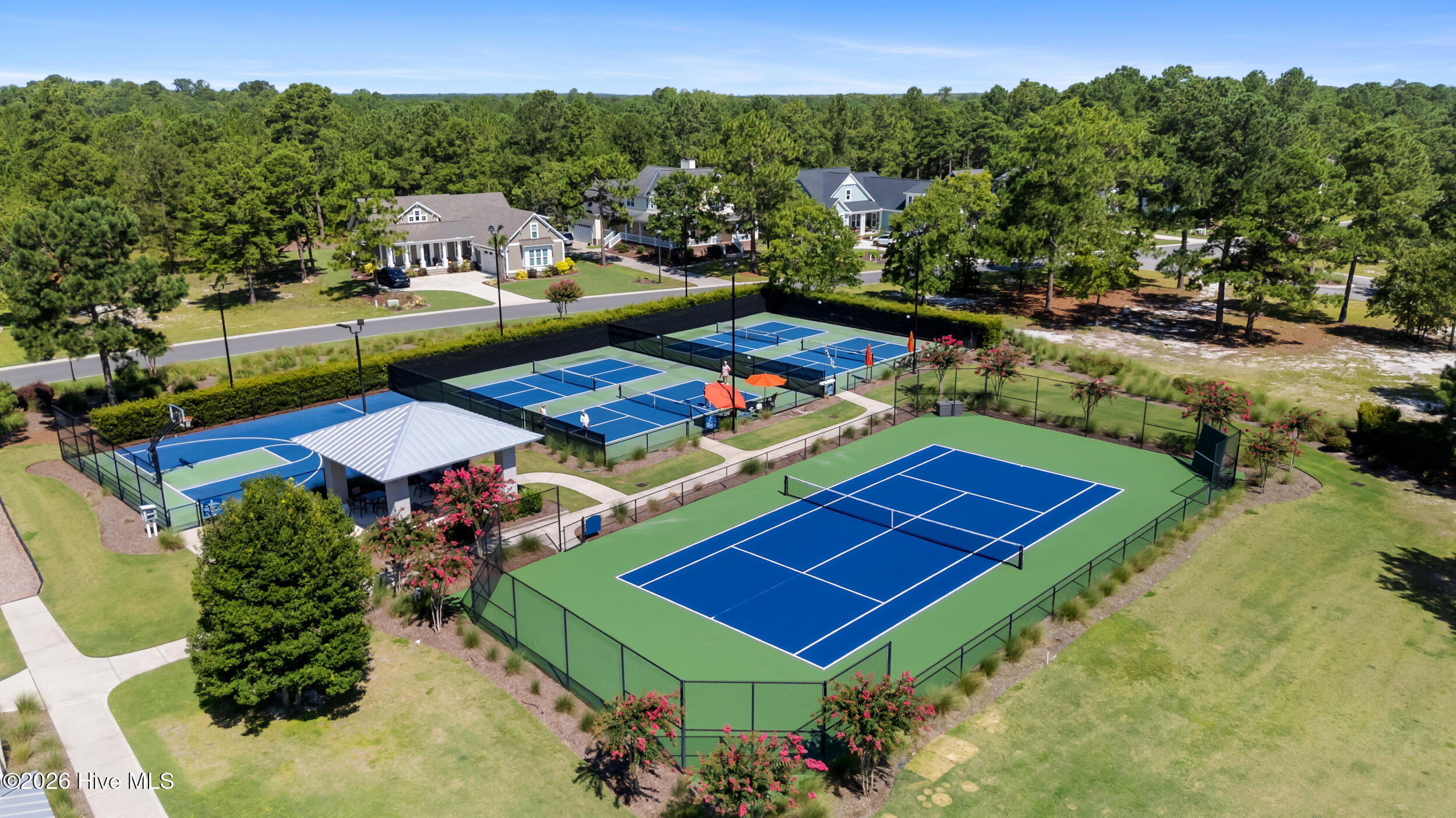 3829 Bay Colony Road NE