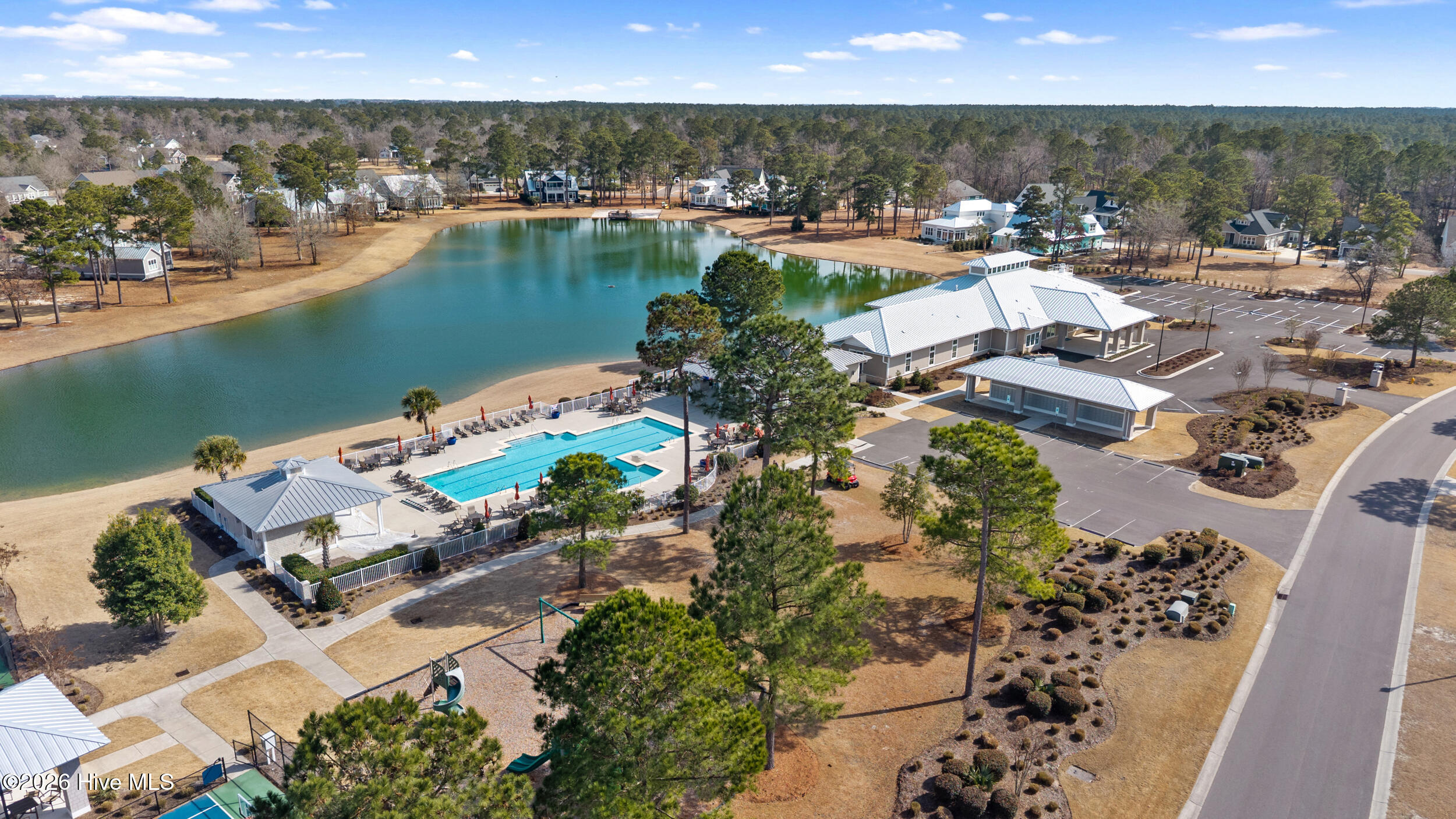 3829 Bay Colony Road NE