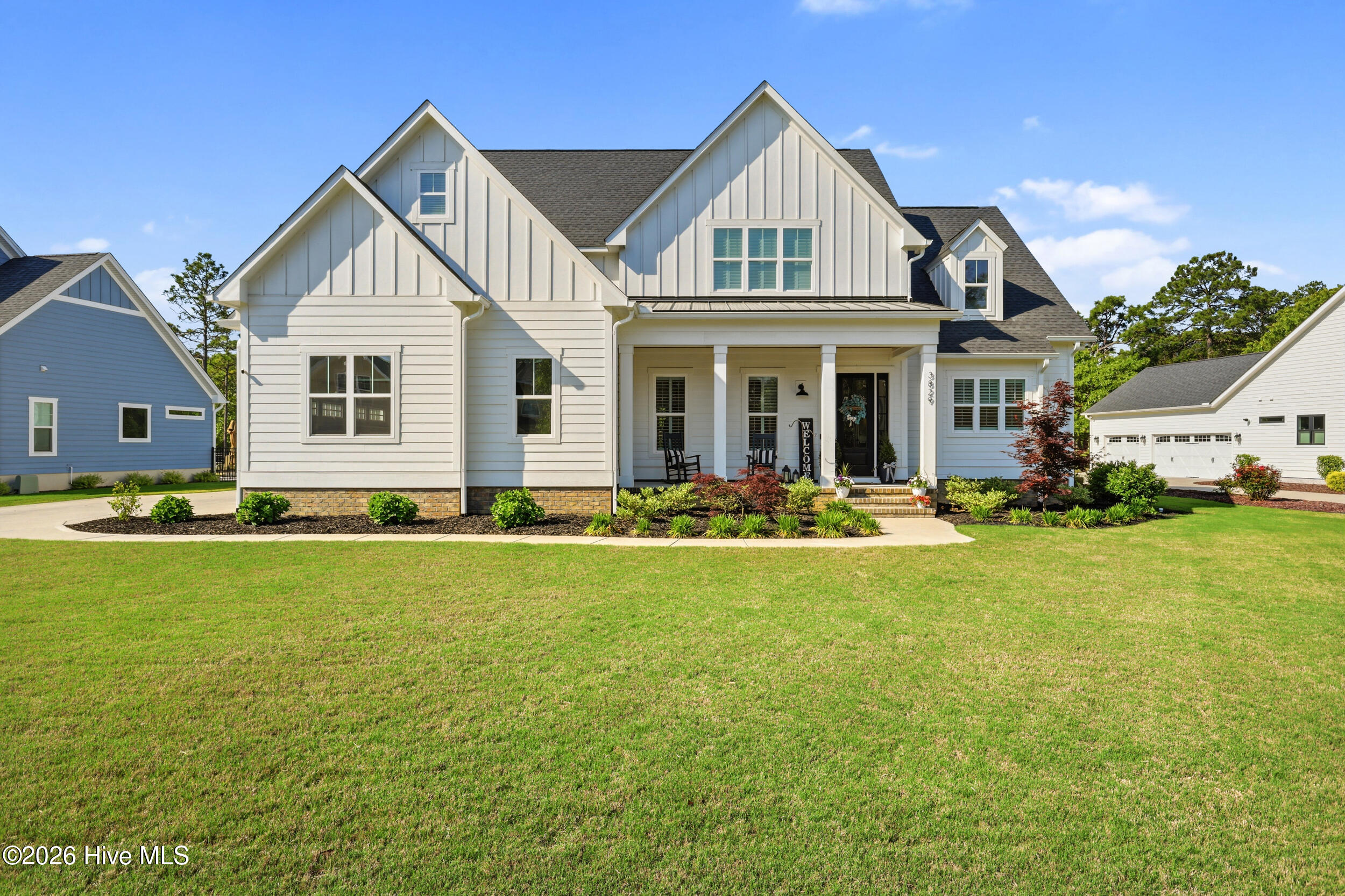 3829 Bay Colony Road NE